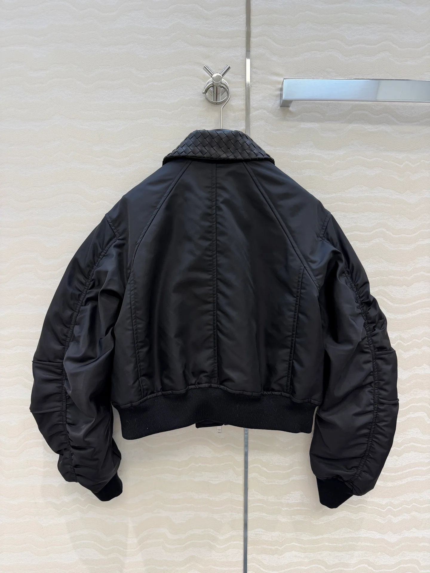 Куртки И Пуховики Женские Bottega Veneta 18501588