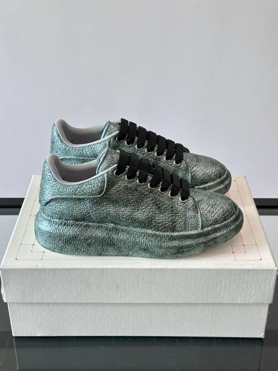 Кроссовки Женские Alexander Mcqueen 17447544