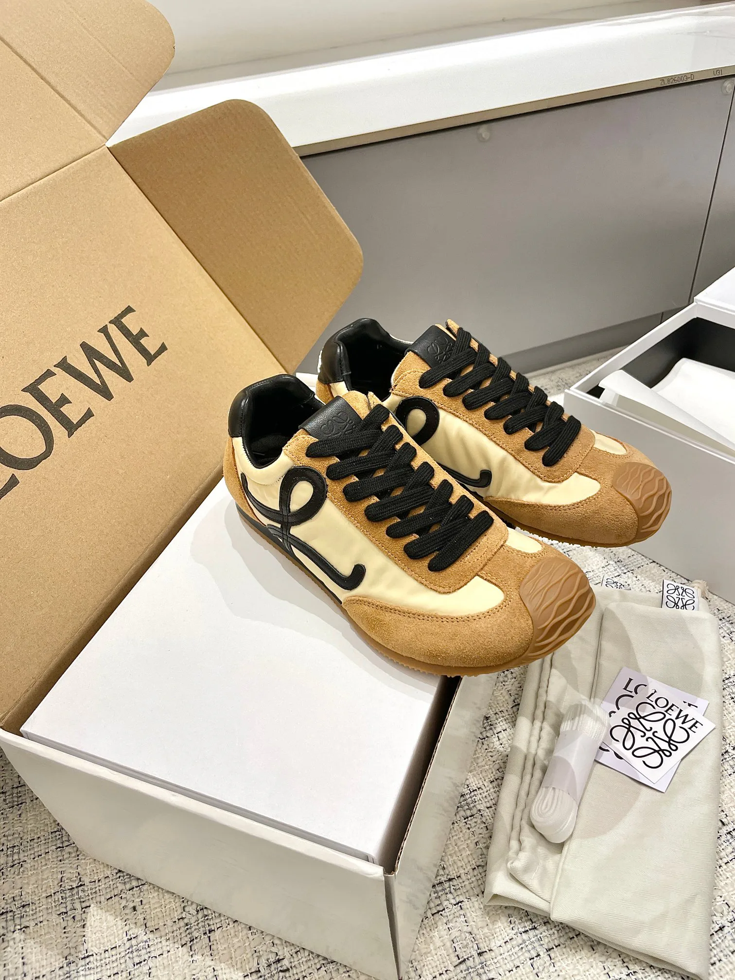 Кроссовки Женские Loewe 10822597