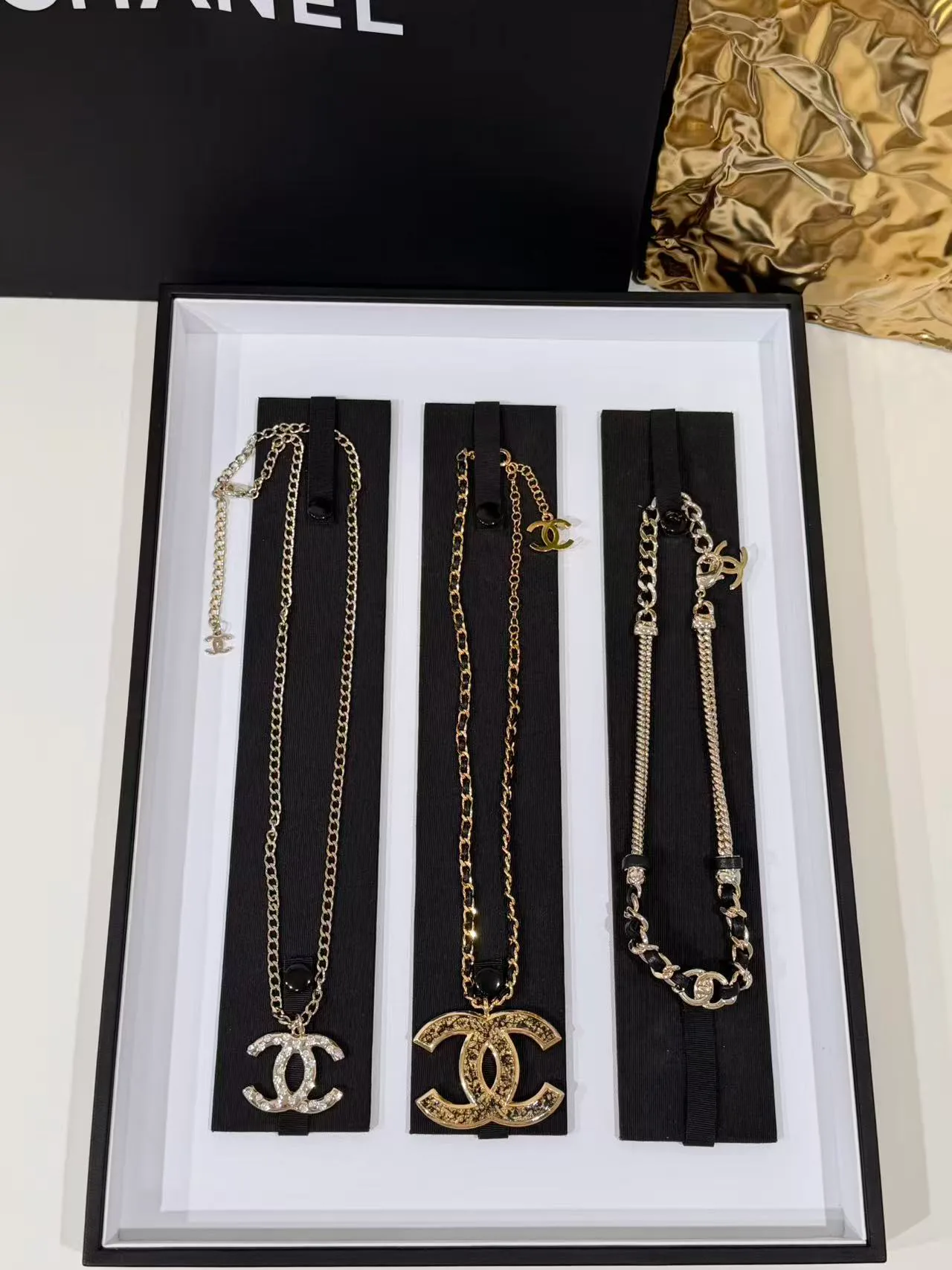 Бижутерия Chanel 18070419