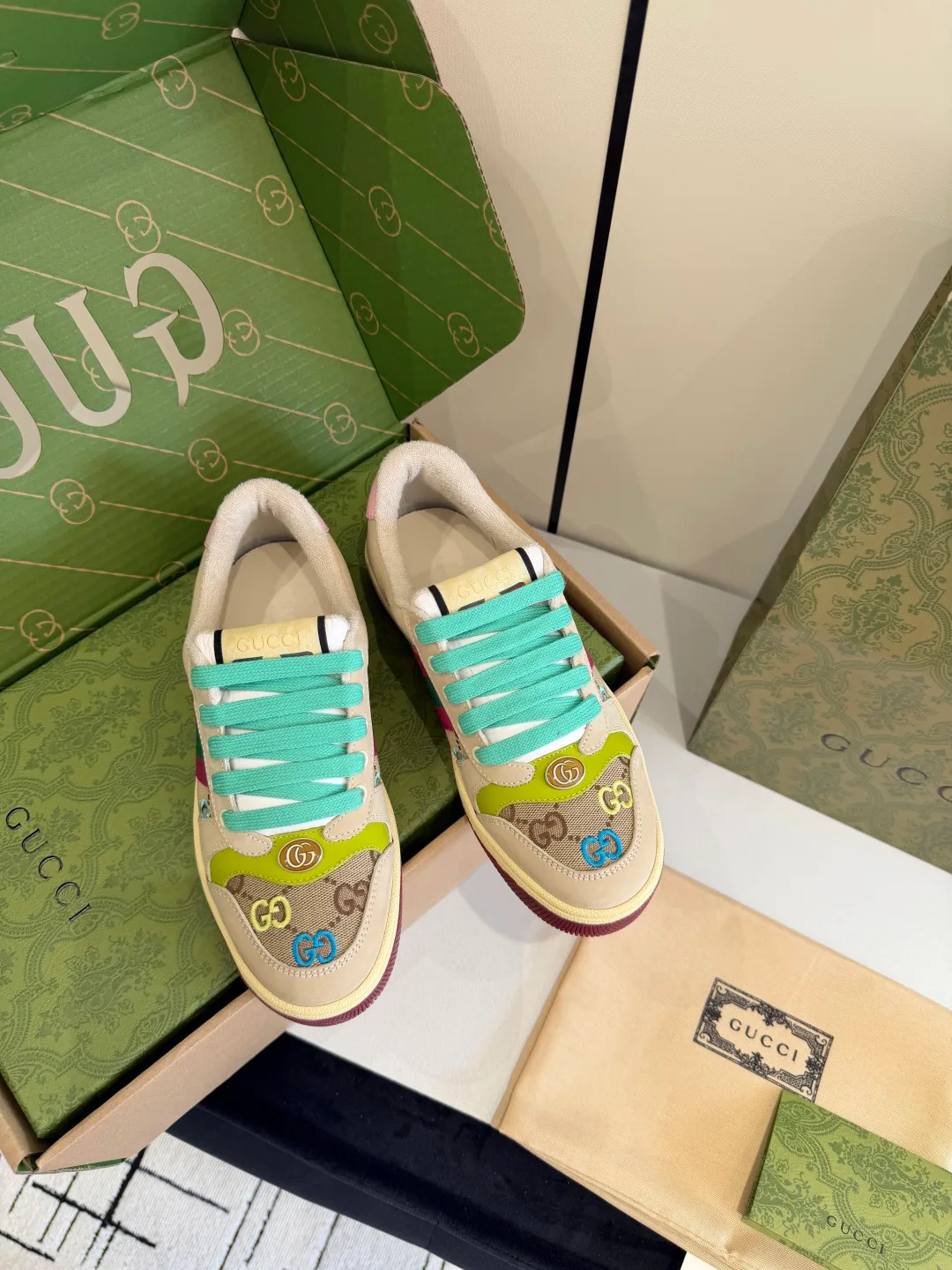 Кроссовки Женские Gucci 839603