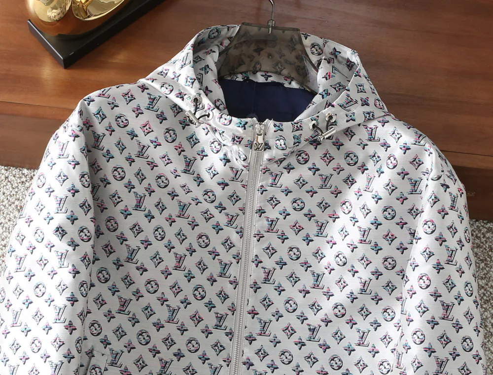 Куртки И Пуховики Мужские Louis Vuitton 6292744