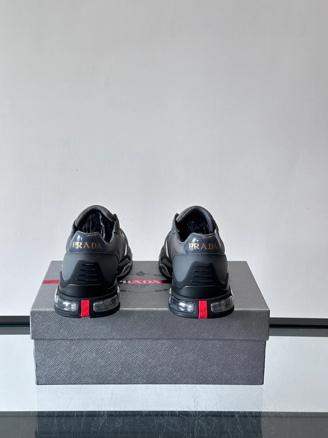 Кроссовки Мужские Prada 10697426