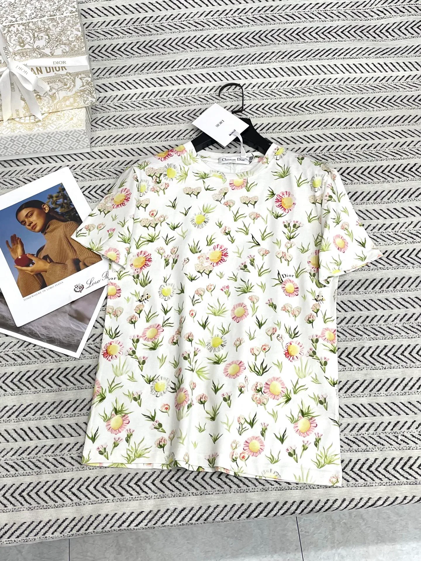 Футболки Женские Christian Dior 12351336