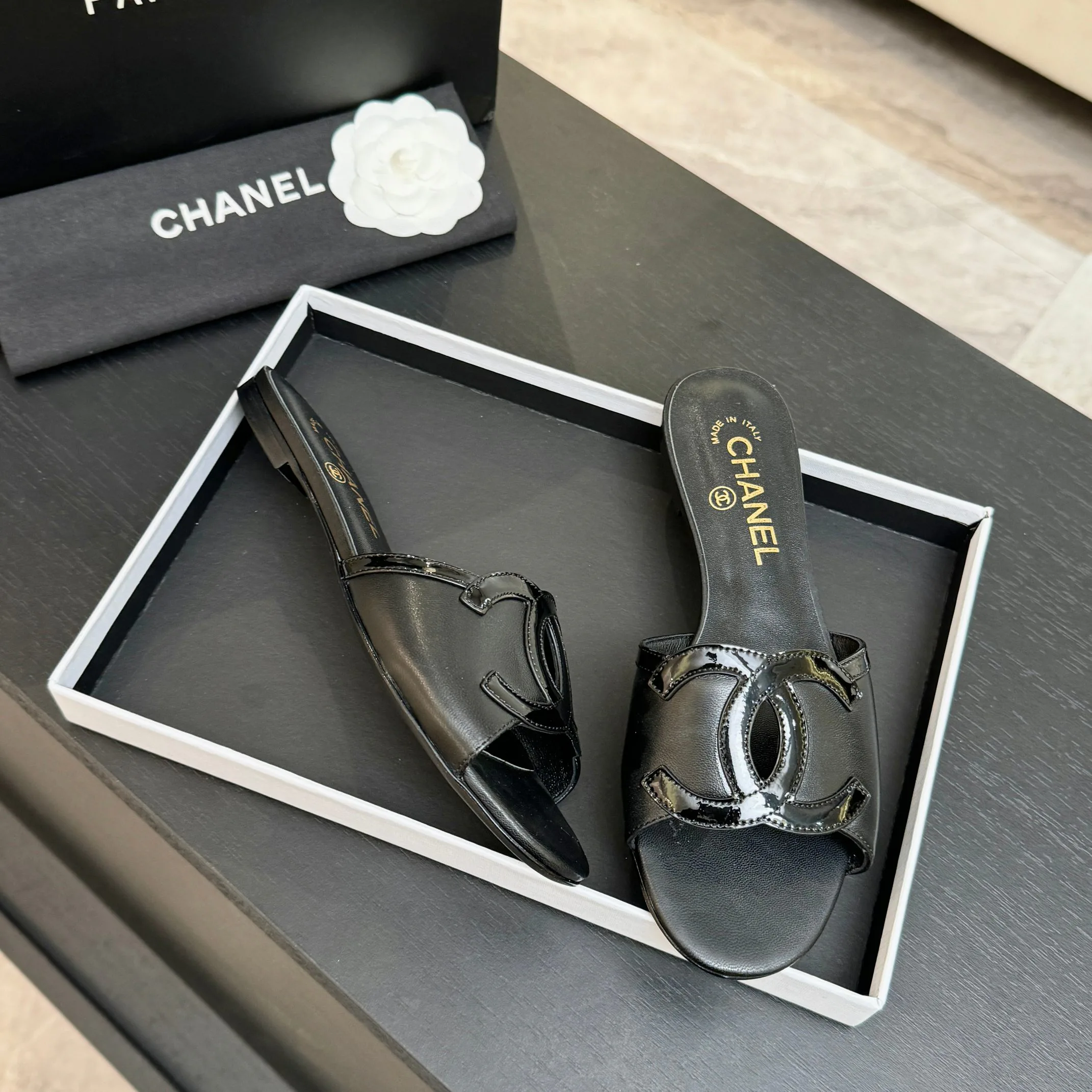 Сандалии Женские Chanel 11648954