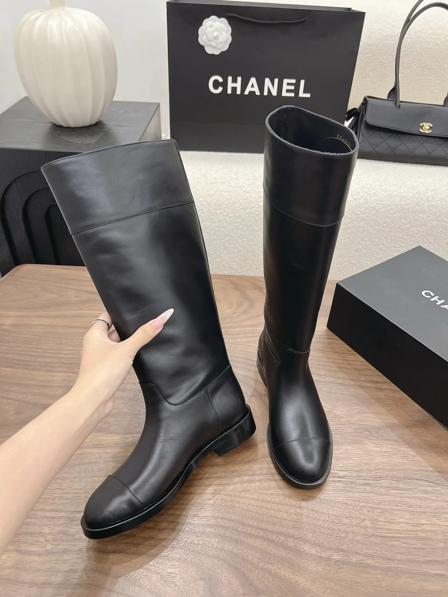 Сапоги Женские Chanel 17749610