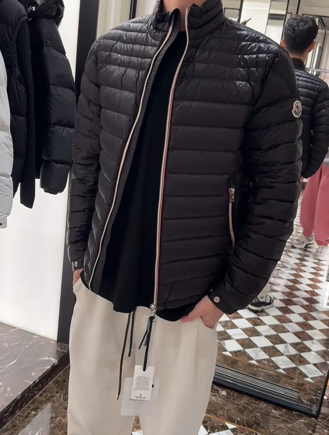 Куртки И Пуховики Мужские Moncler 112630