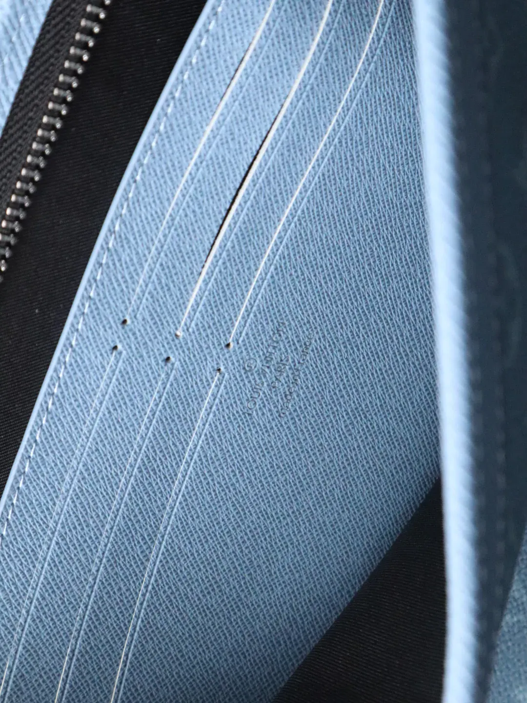 Клатчи Женские Louis Vuitton 599498