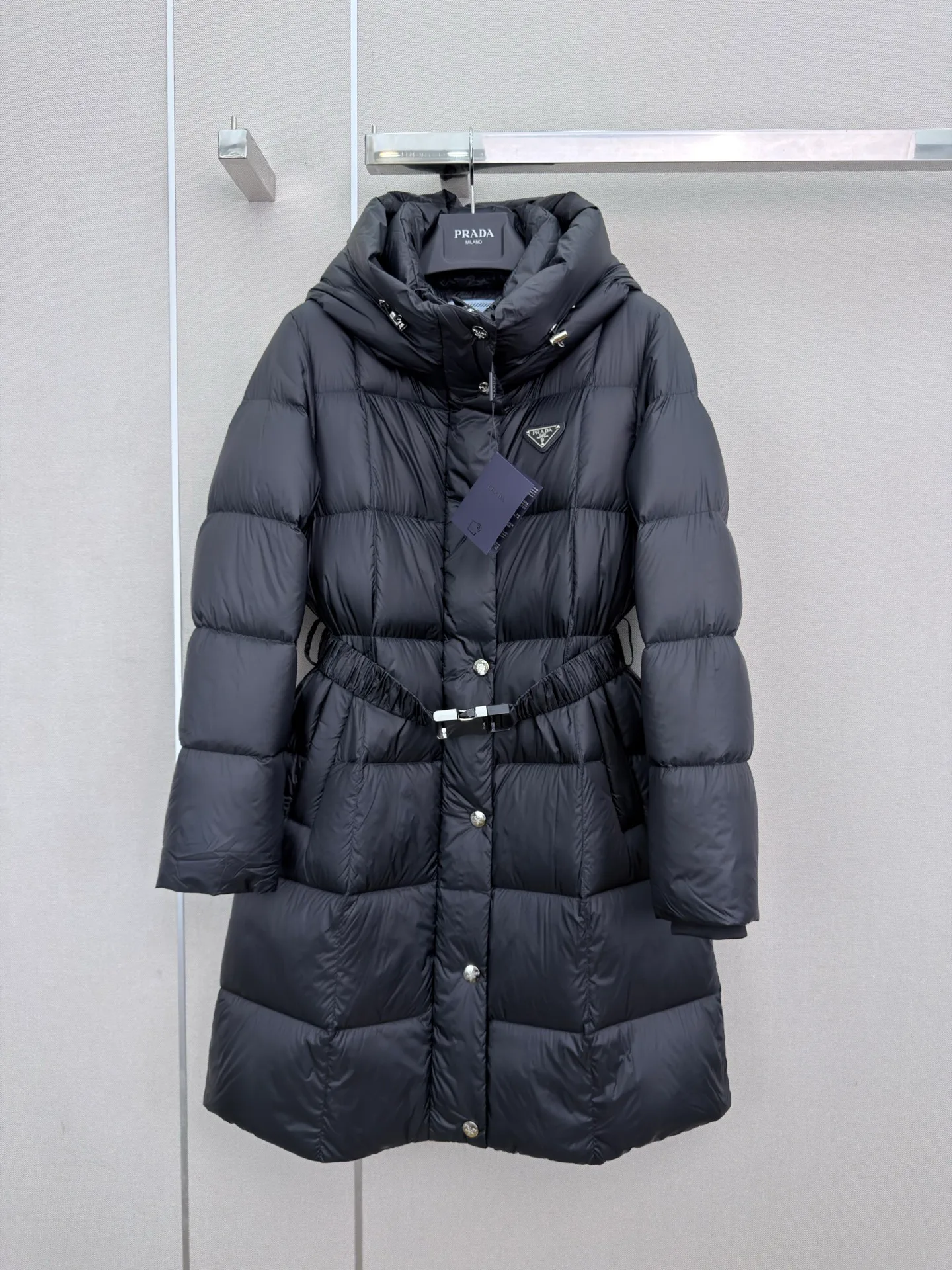 Куртки И Пуховики Женские Prada 18108885