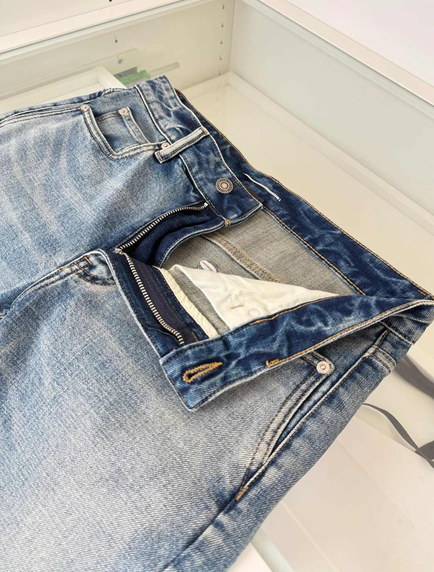 Джинсы Мужские Saint Laurent 18084484