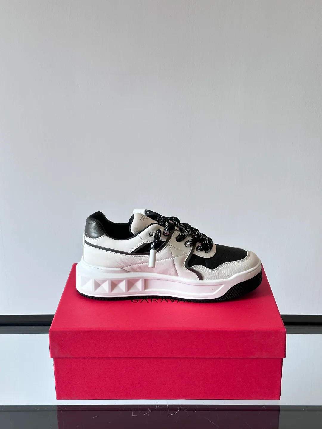 Кроссовки Женские Valentino 279272