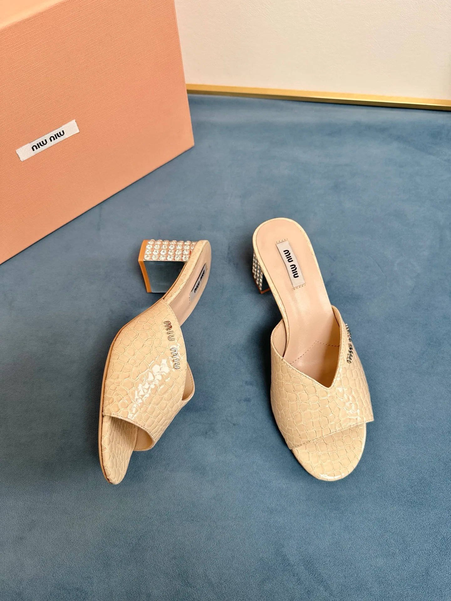 Босоножки Женские Miu Miu 15949