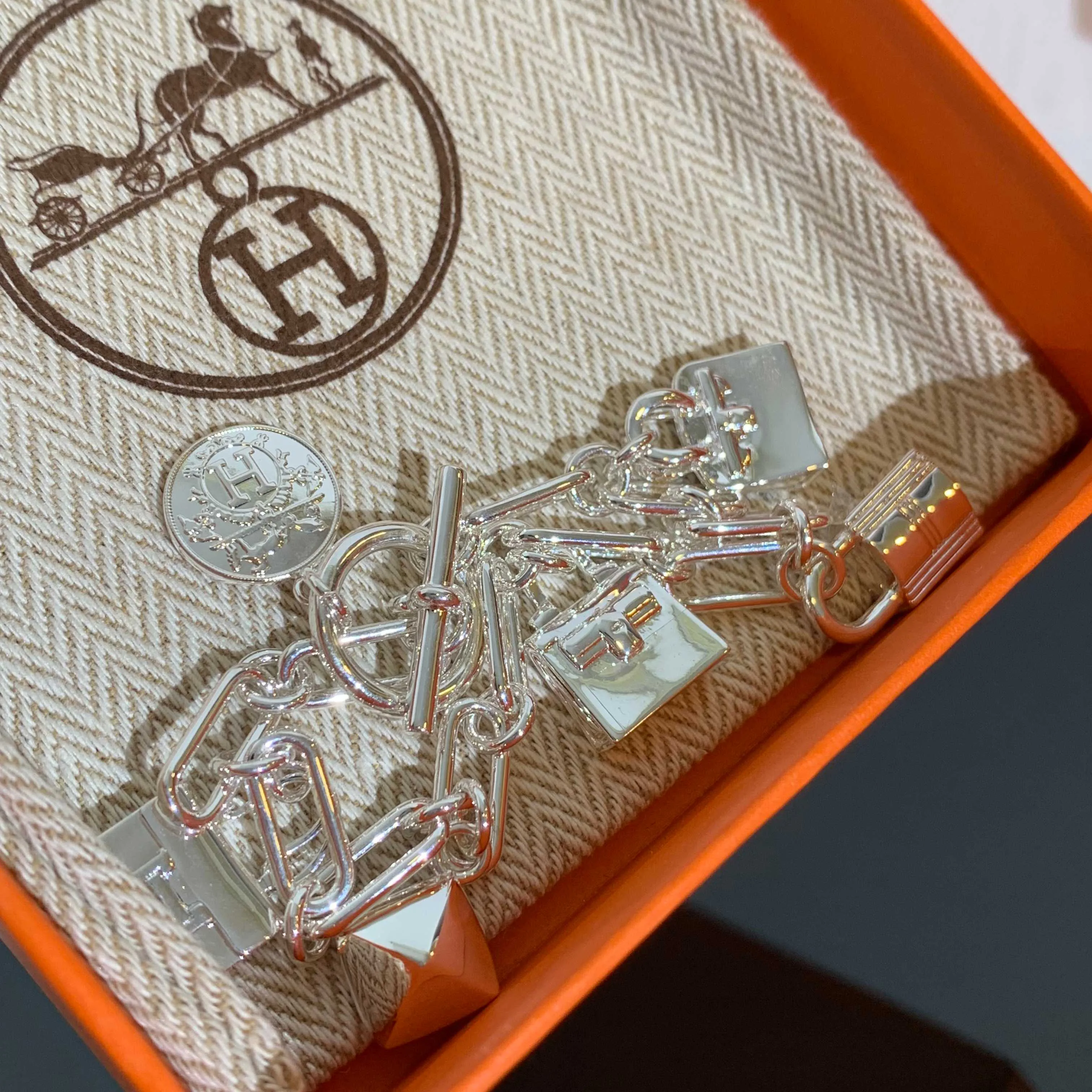 Бижутерия Hermes 17902156