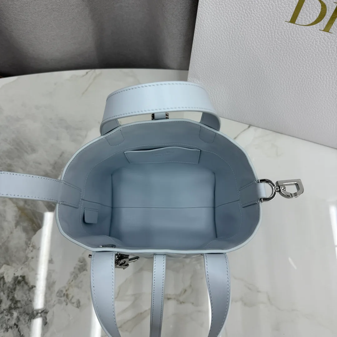 Классические Сумки Женские Christian Dior 11905695