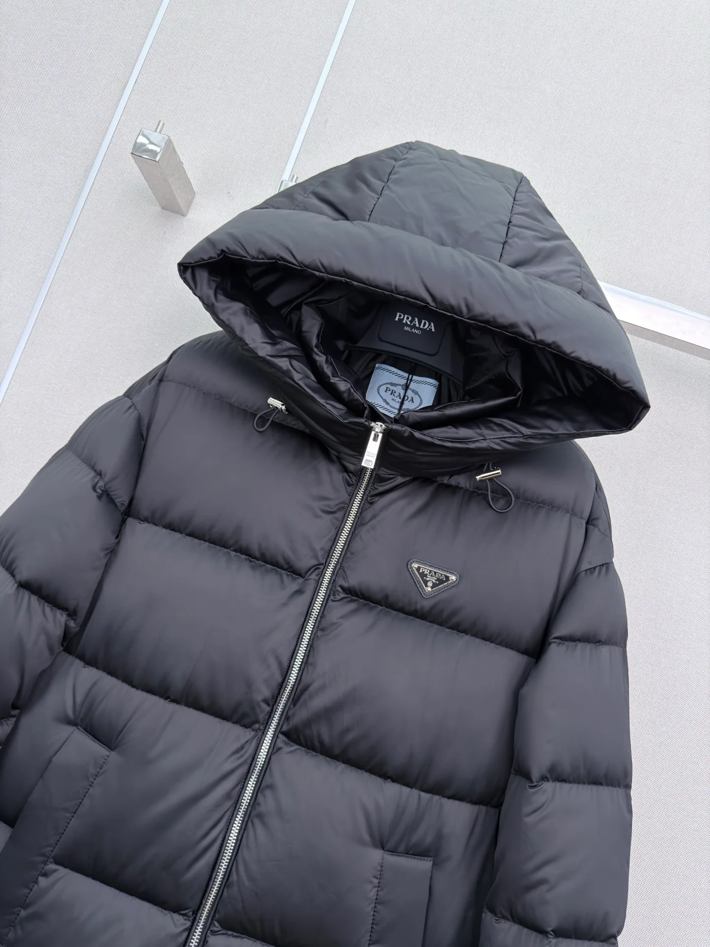 Куртки И Пуховики Женские Prada 18600980
