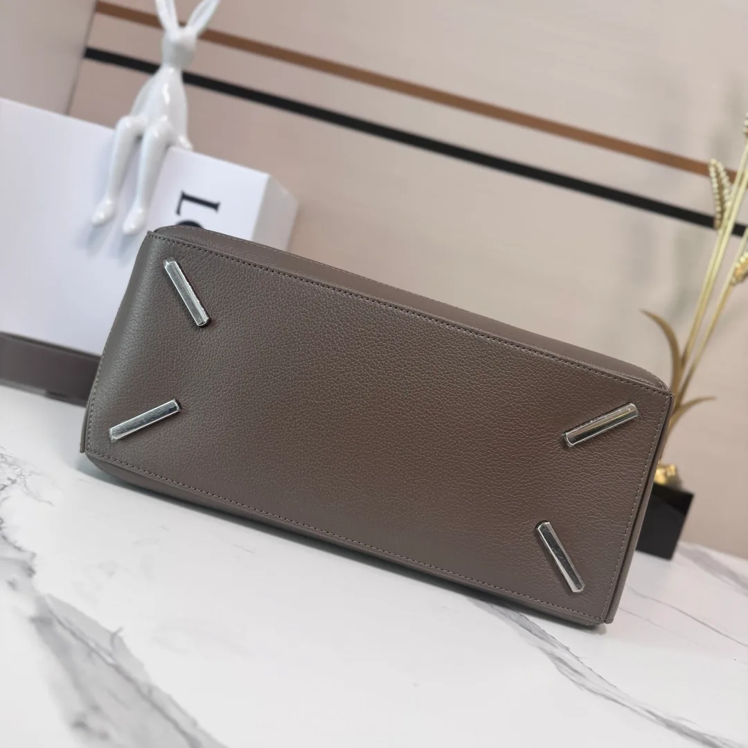 Сумки На Ремне Женские Loewe 11674540