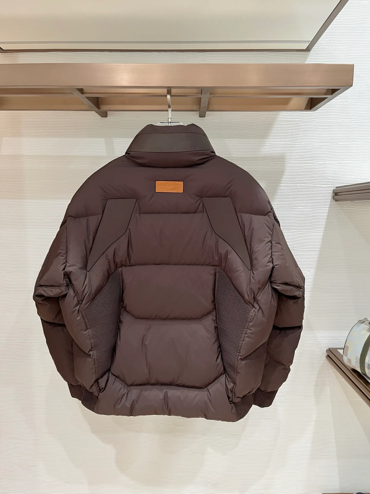 Куртки И Пуховики Мужские Louis Vuitton 17930651
