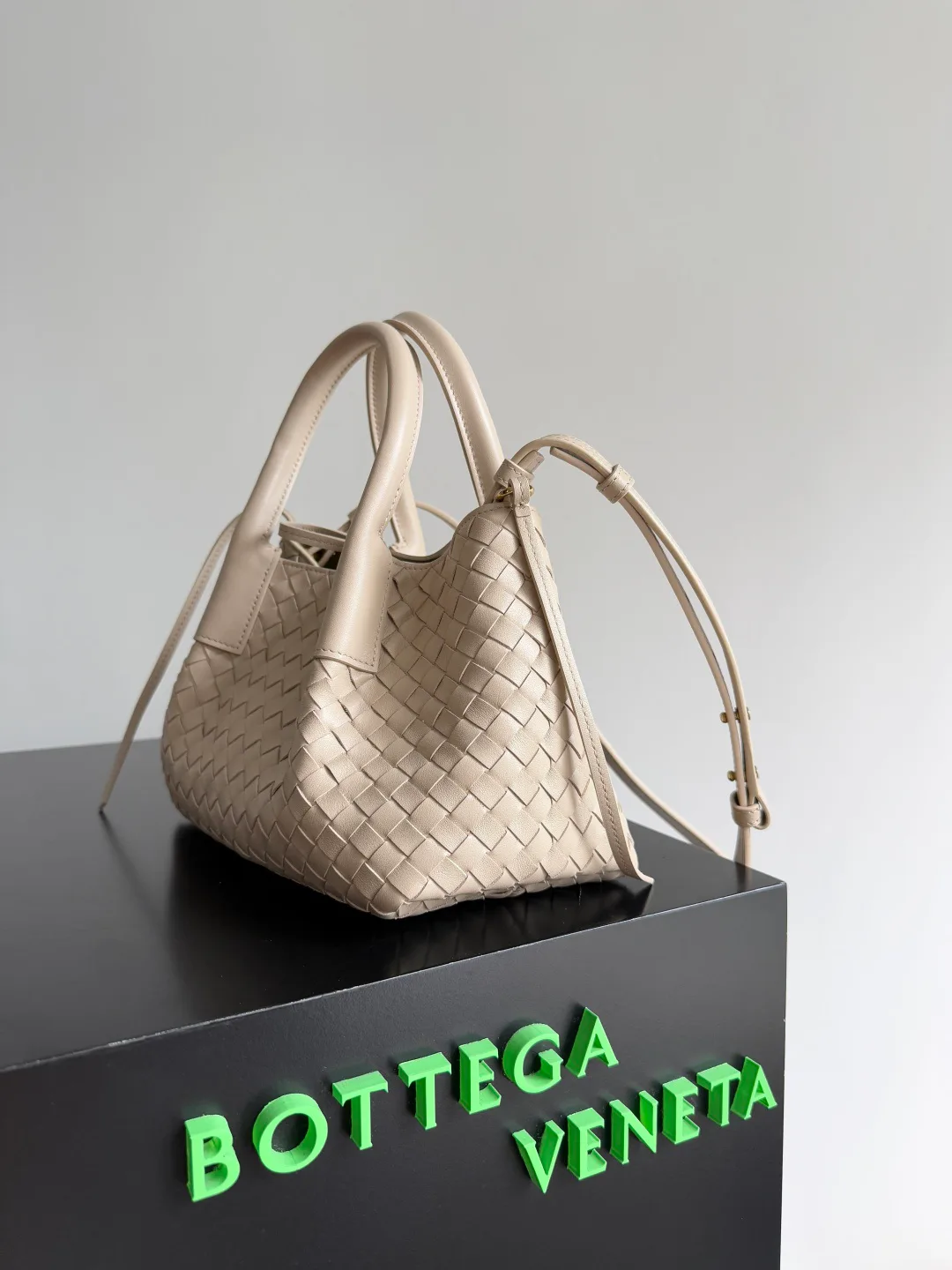 Классические Сумки Женские Bottega Veneta 11023526