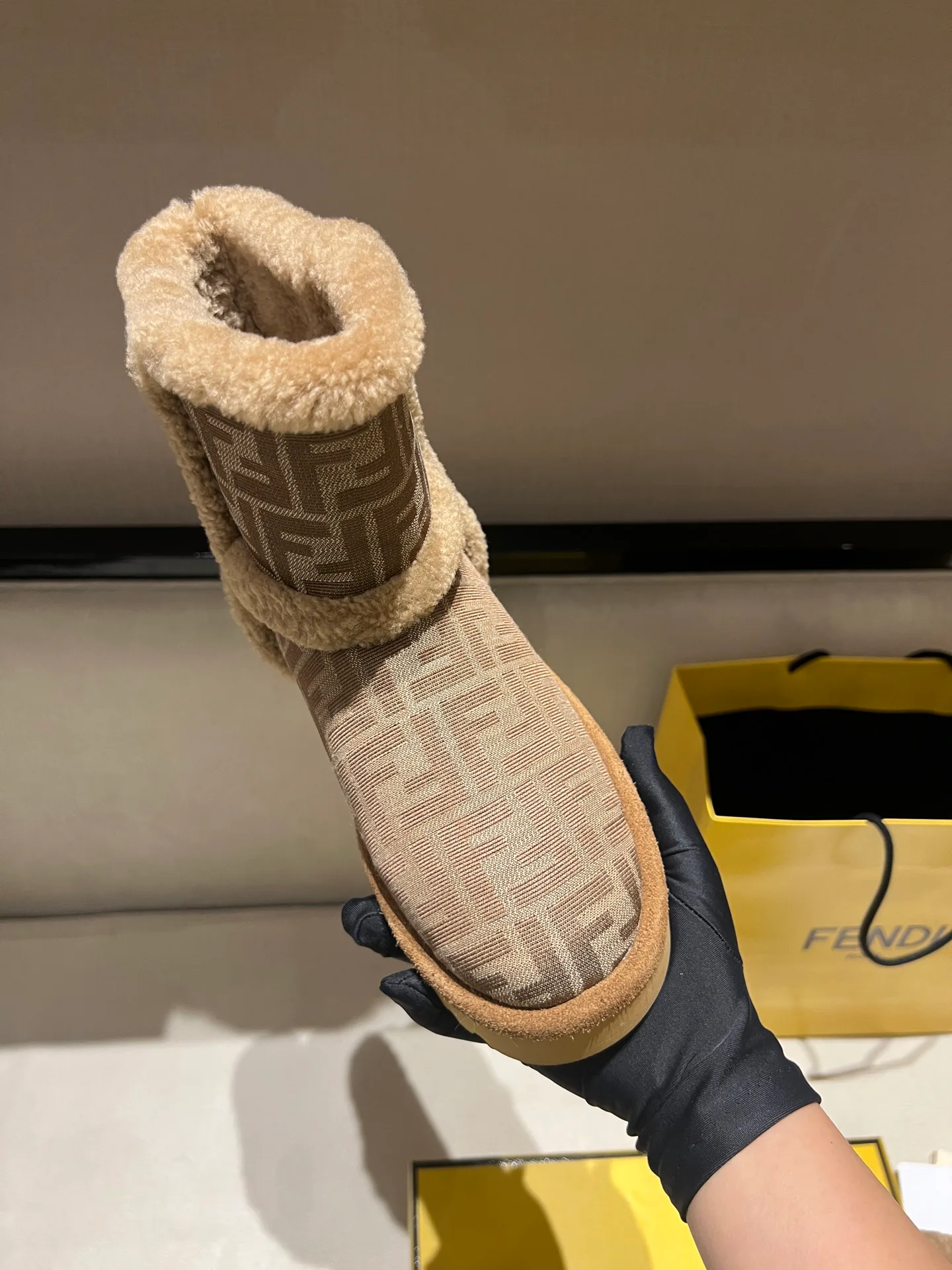 Угги Женские Fendi 1469096
