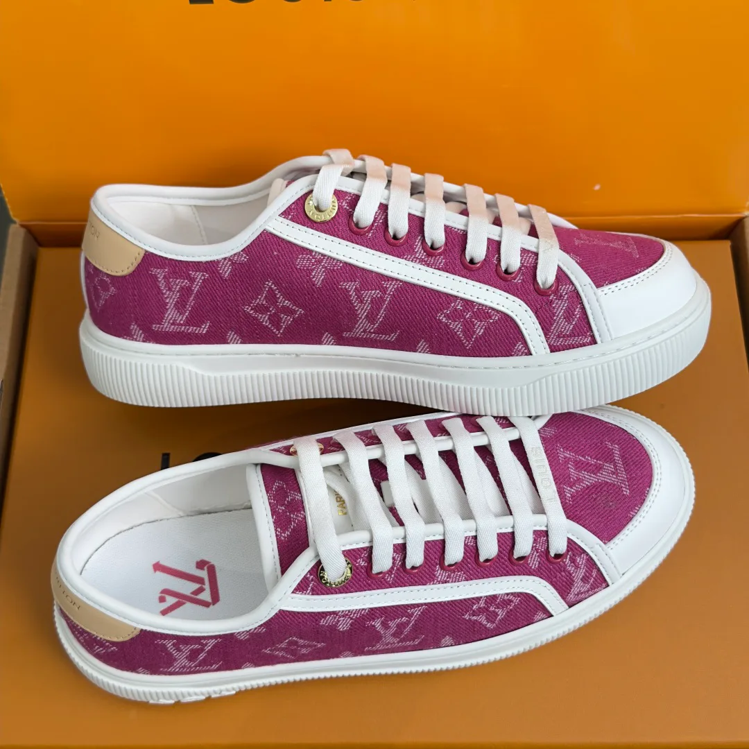 Кроссовки Женские Louis Vuitton 17950713