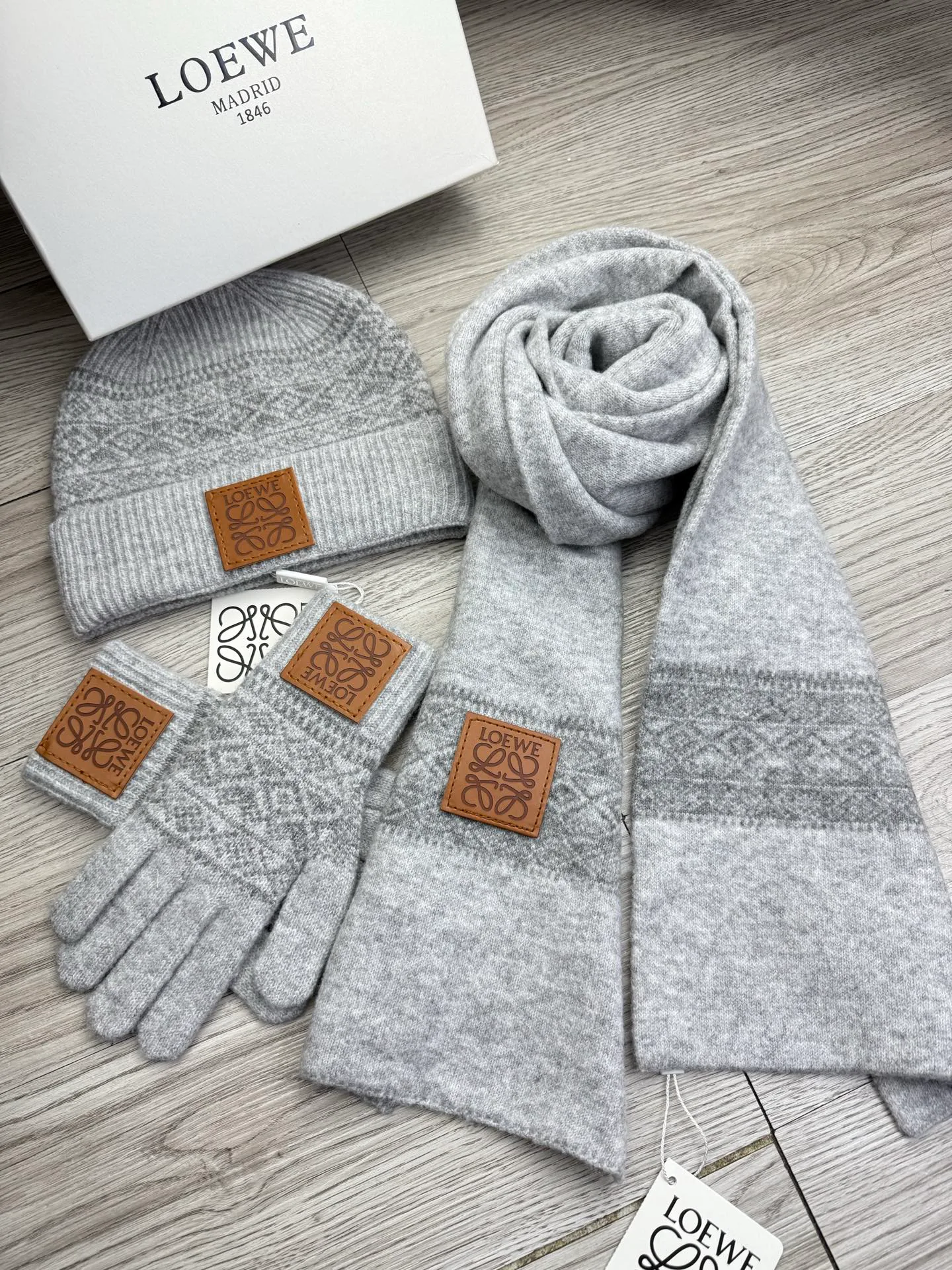 Шарфы Loewe 318469