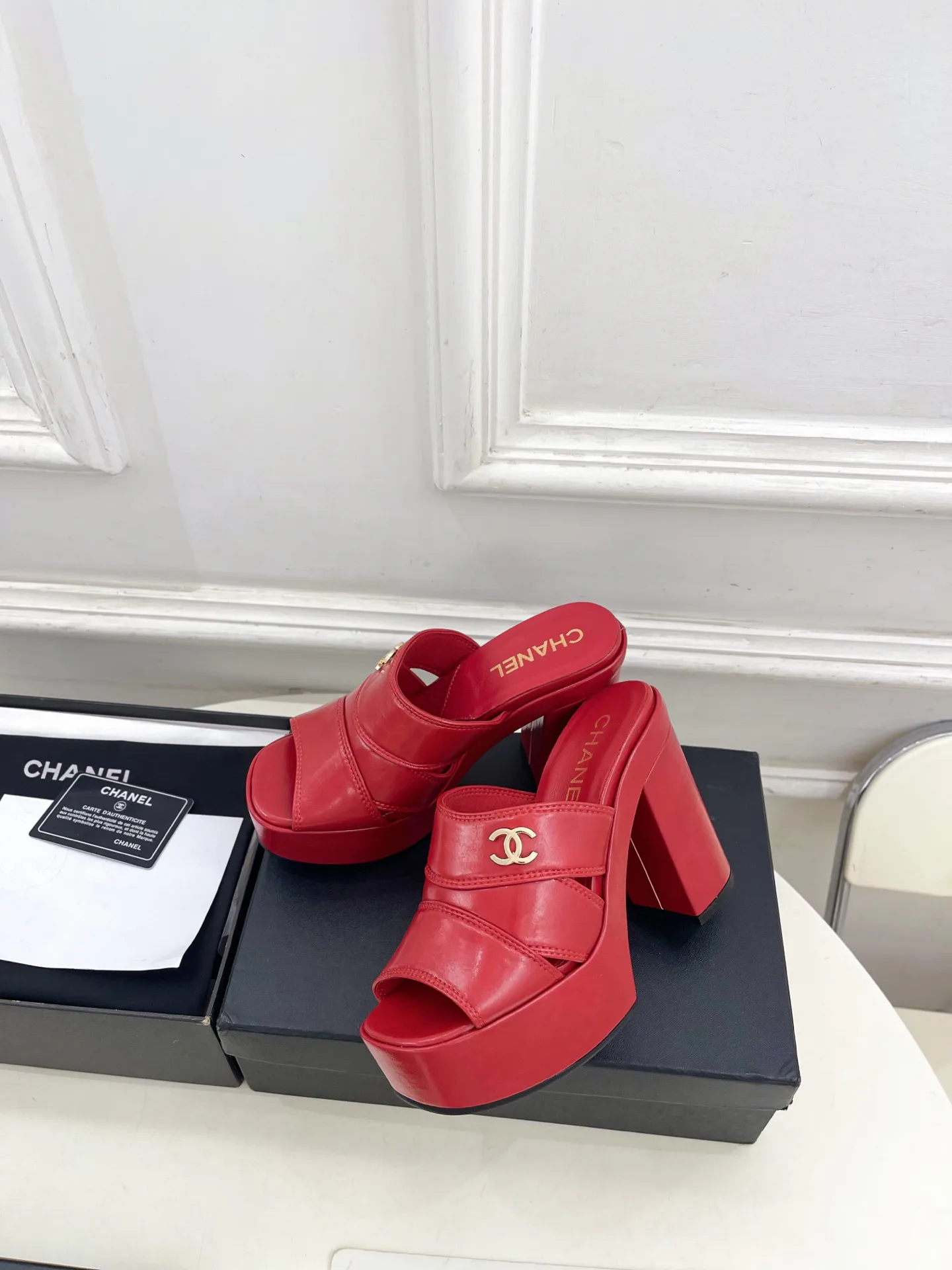 Босоножки Женские Chanel 13340921