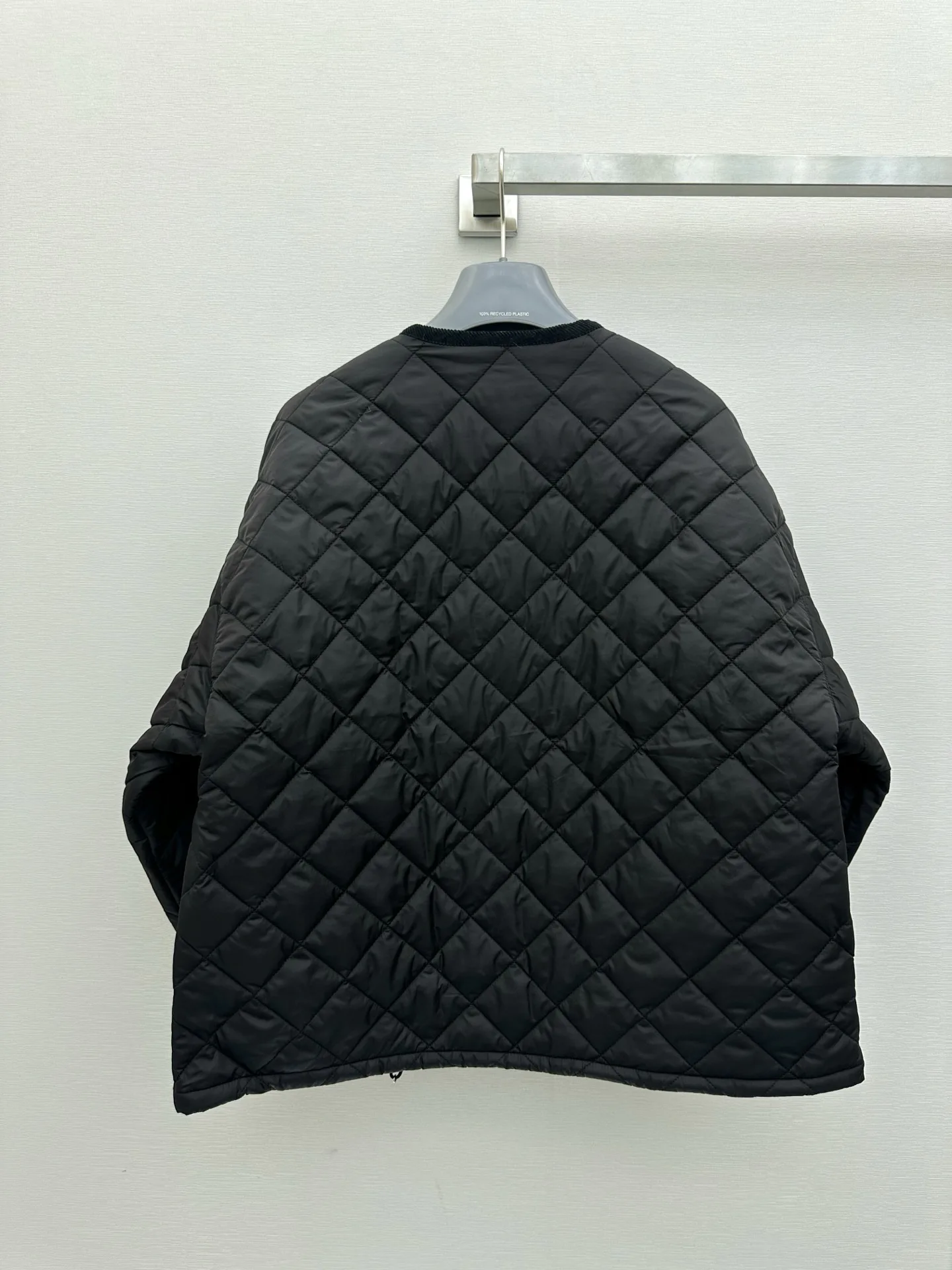 Куртки И Пуховики Женские Prada 18364723