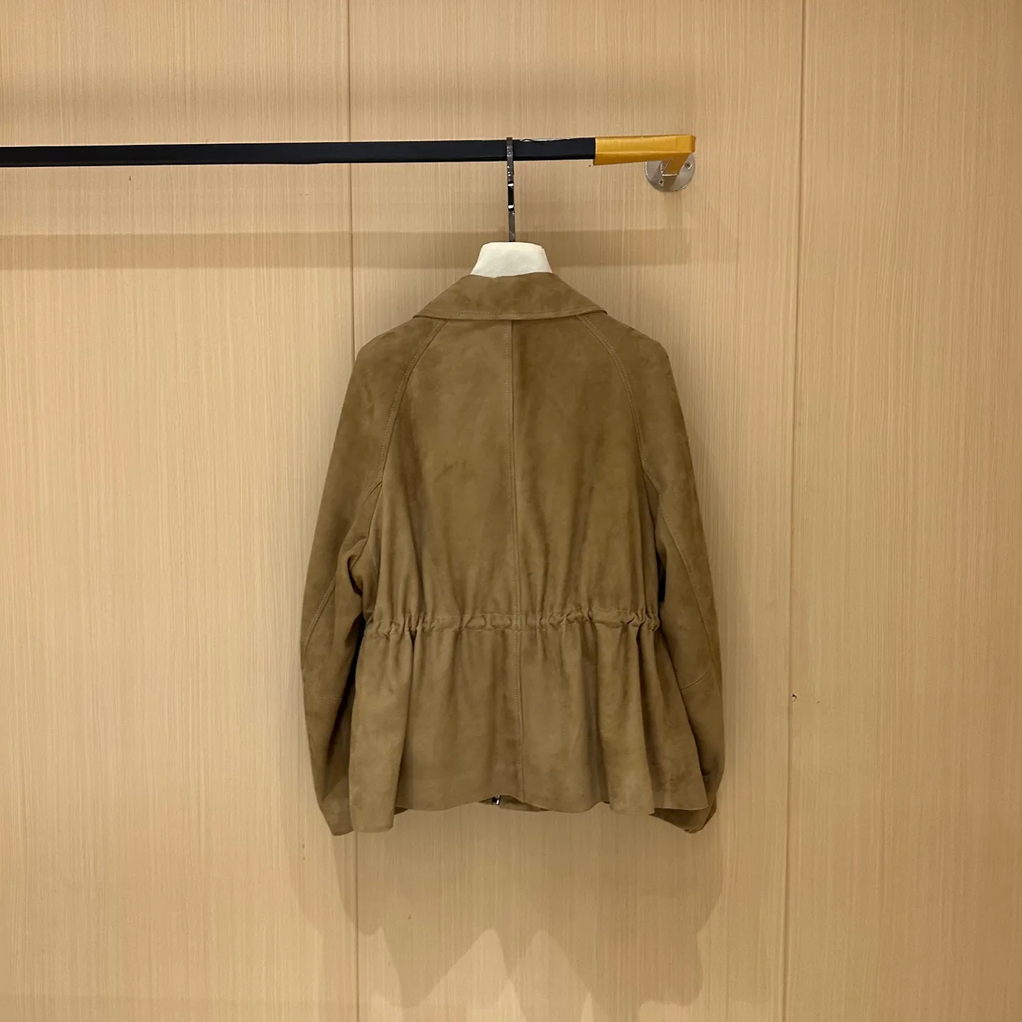 Кожаные Куртки И Дублёнки Женские Loewe 10783217