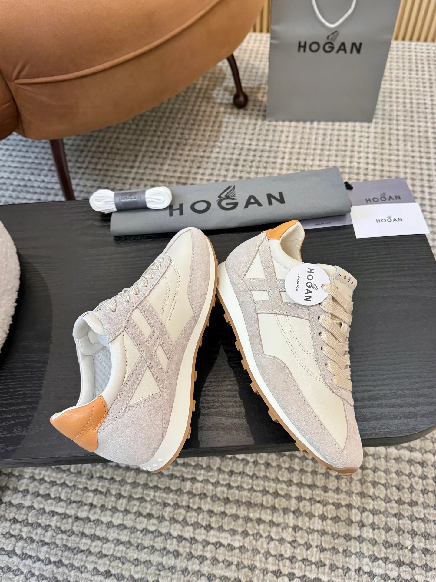 Кроссовки Женские Hogan 13332727