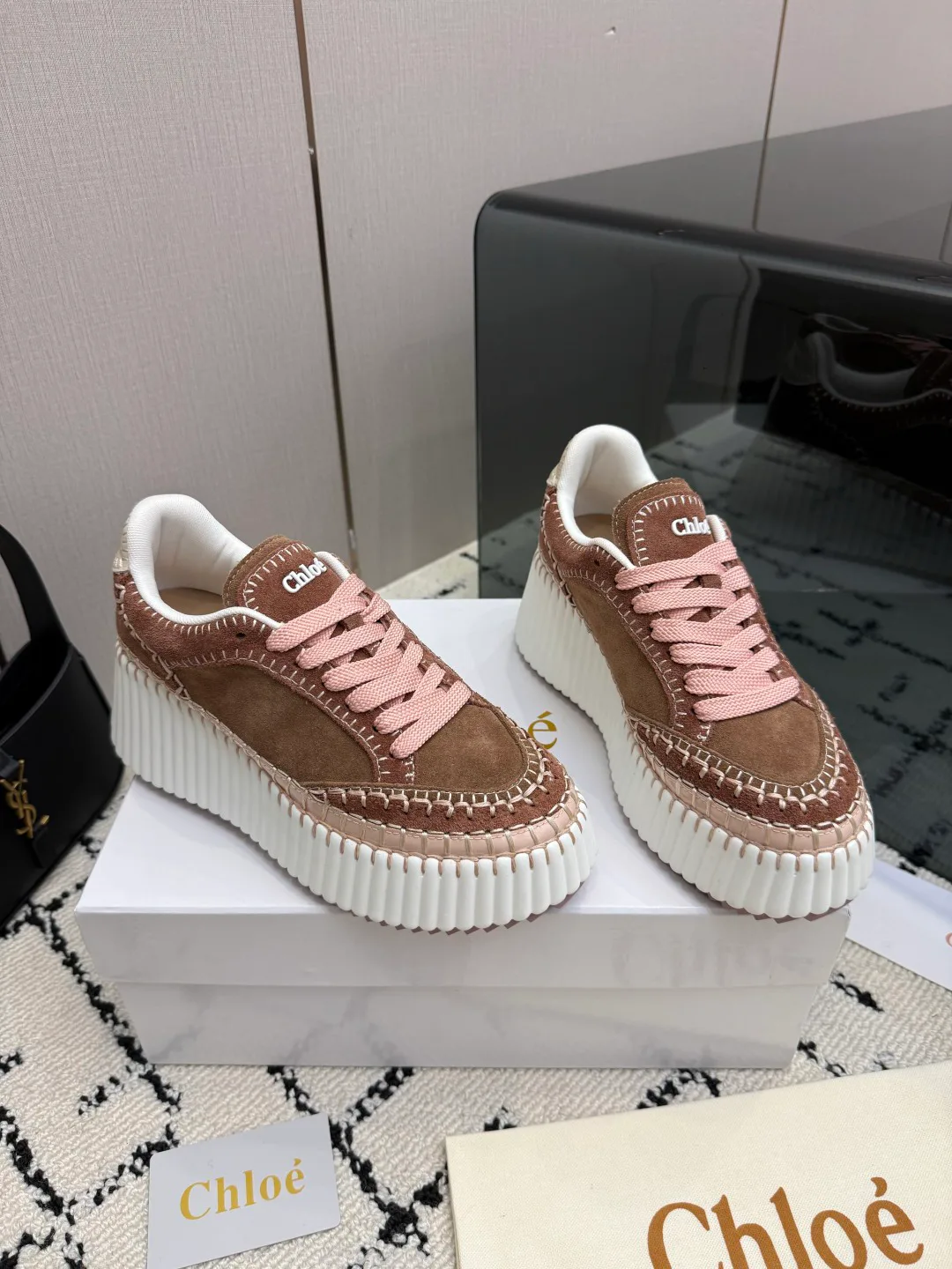 Кроссовки Женские Chloe 19336887