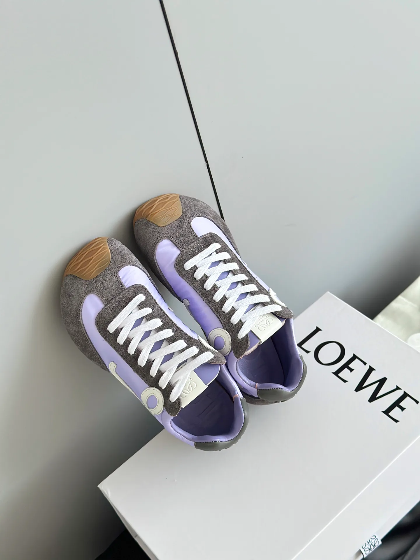 Кроссовки Женские Loewe 403600