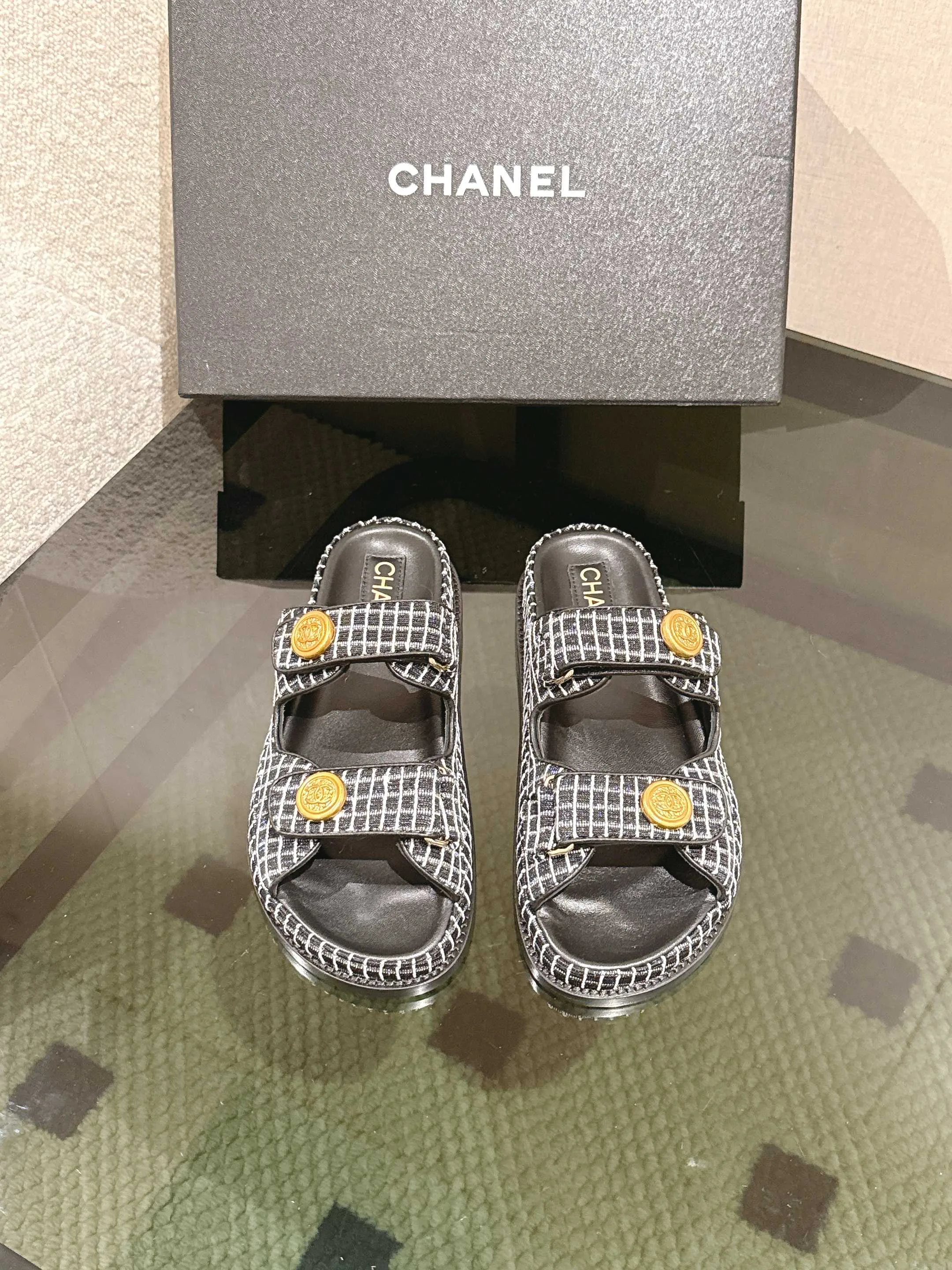 Шлепанцы Женские Chanel 22093