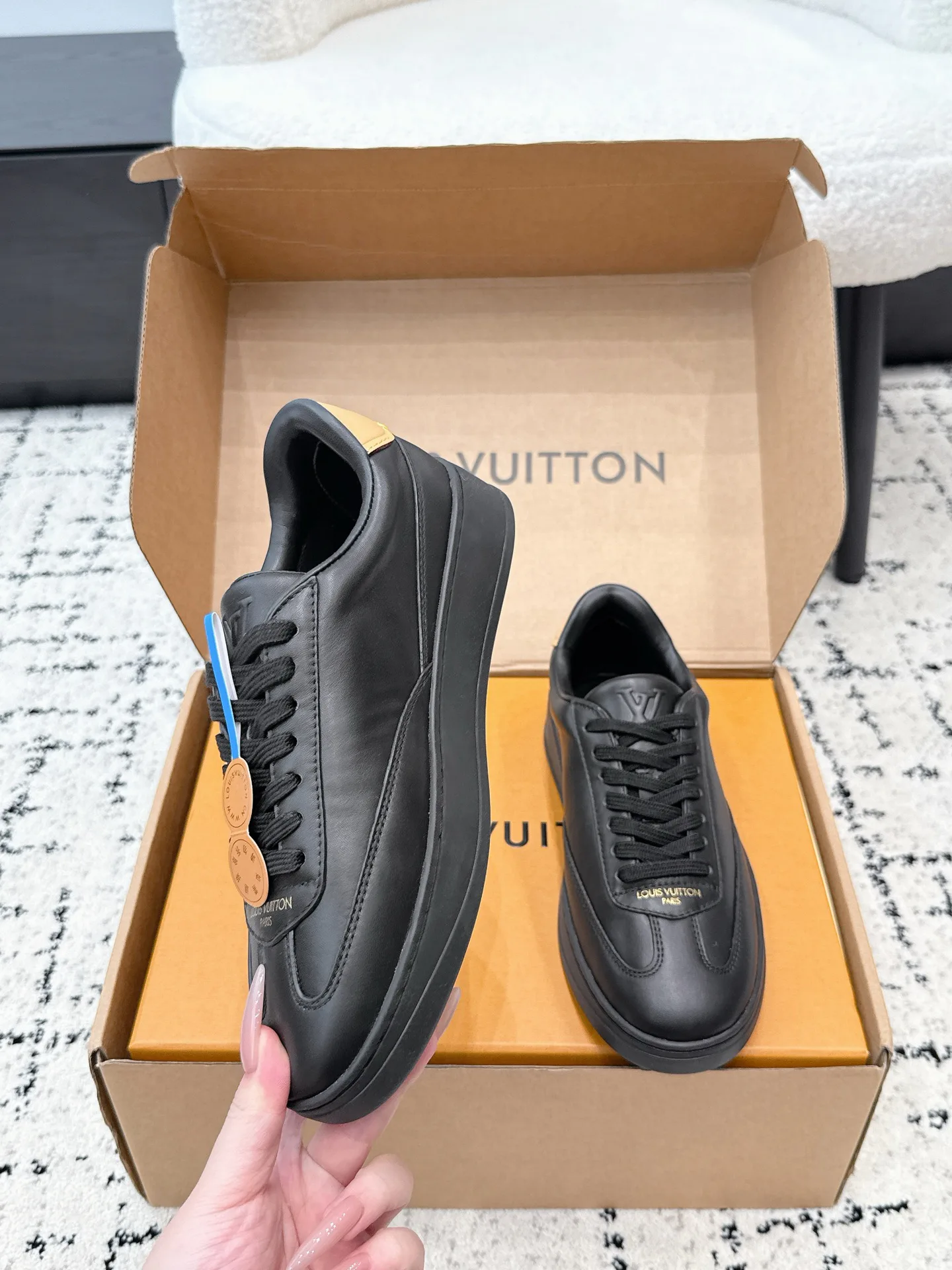 Кроссовки Женские Louis Vuitton 17615666