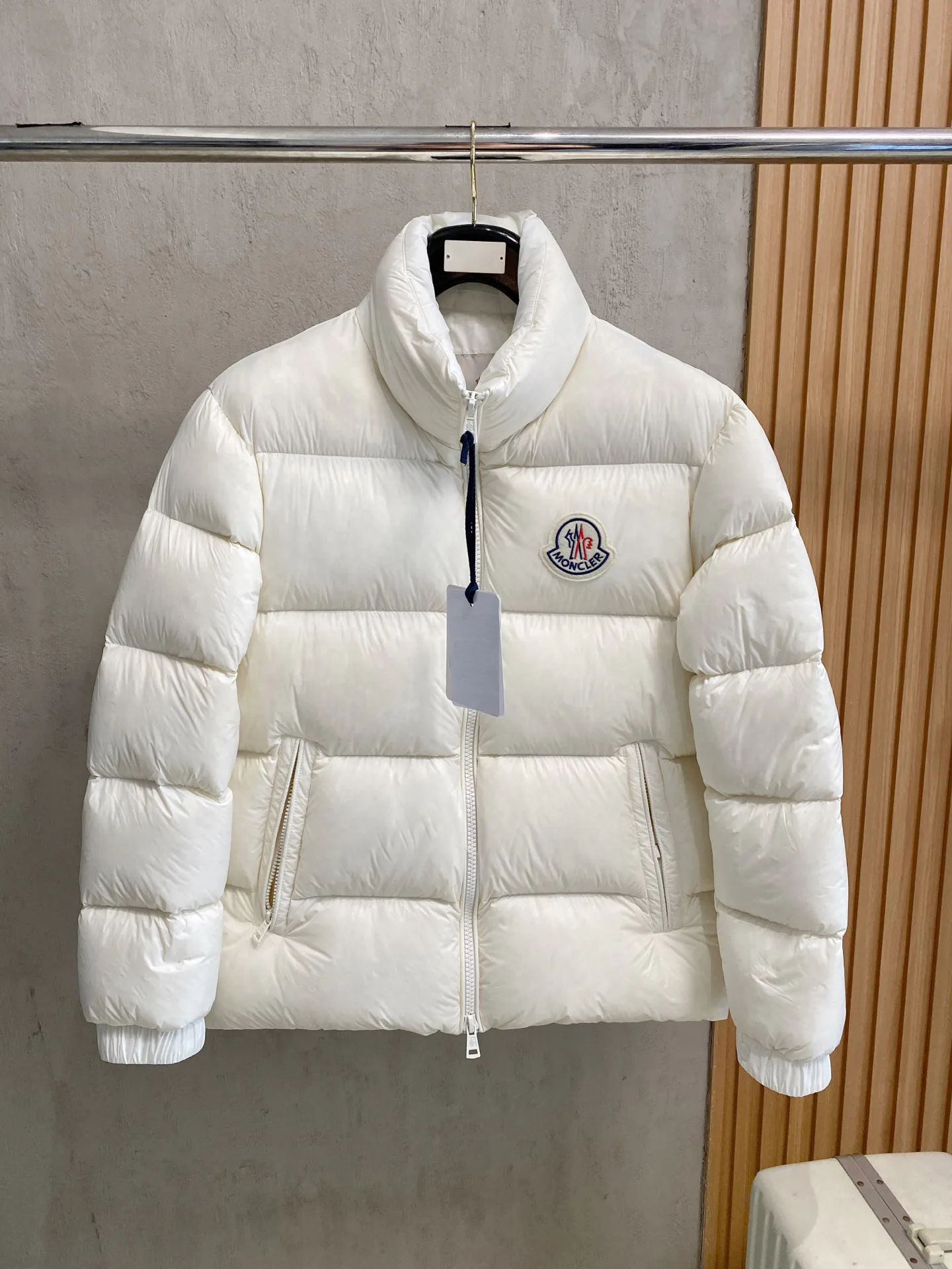 Куртки И Пуховики Мужские Moncler 5596253