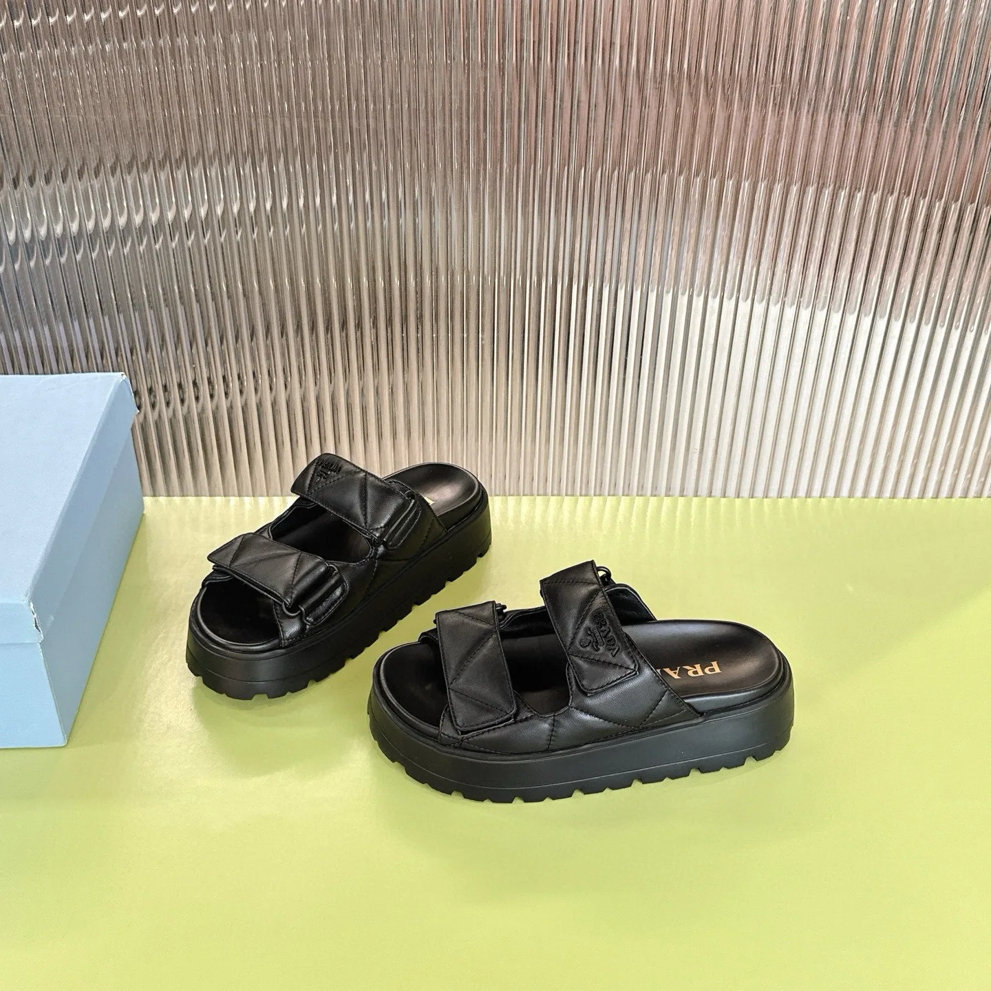 Сандалии Женские Prada 12821327