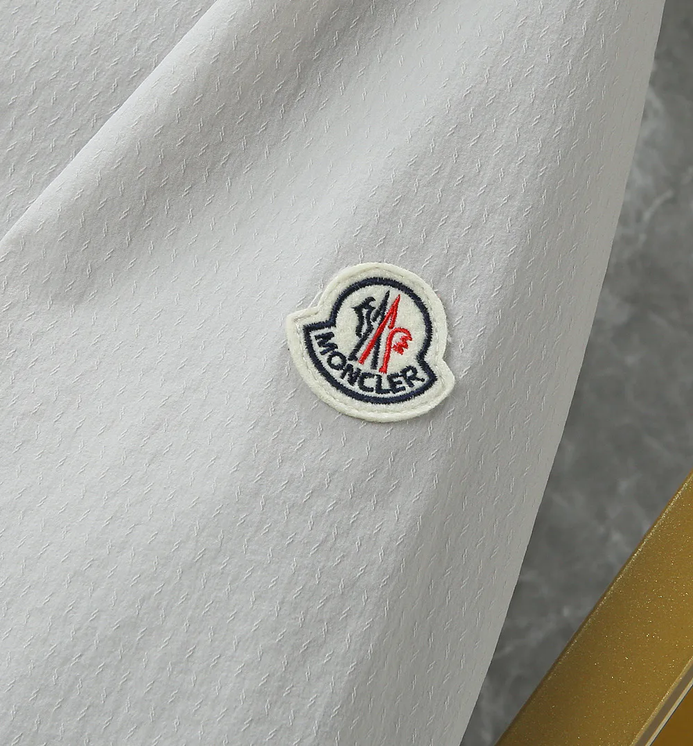 Куртки И Пуховики Мужские Moncler 13253239