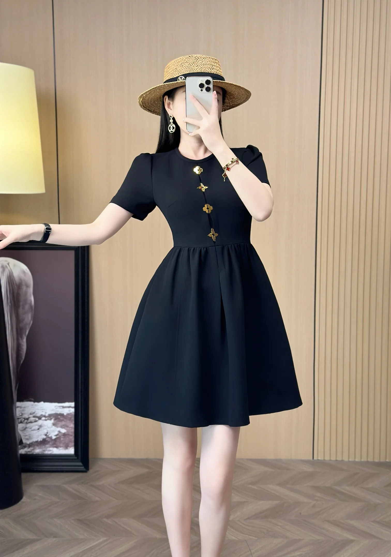 Платья Женские Louis Vuitton 11598107