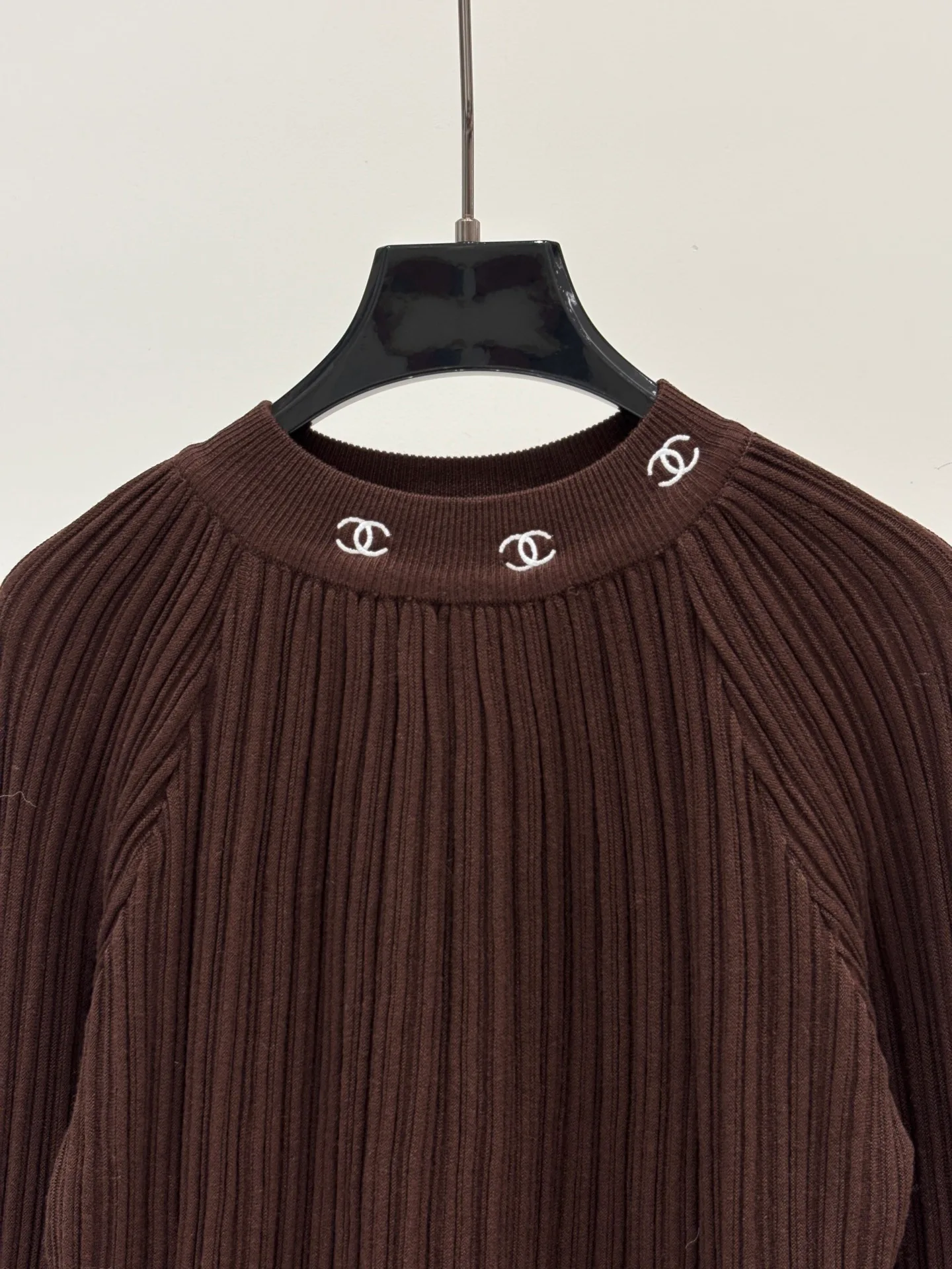 Джемперы И Свитеры Женские Chanel 18727243