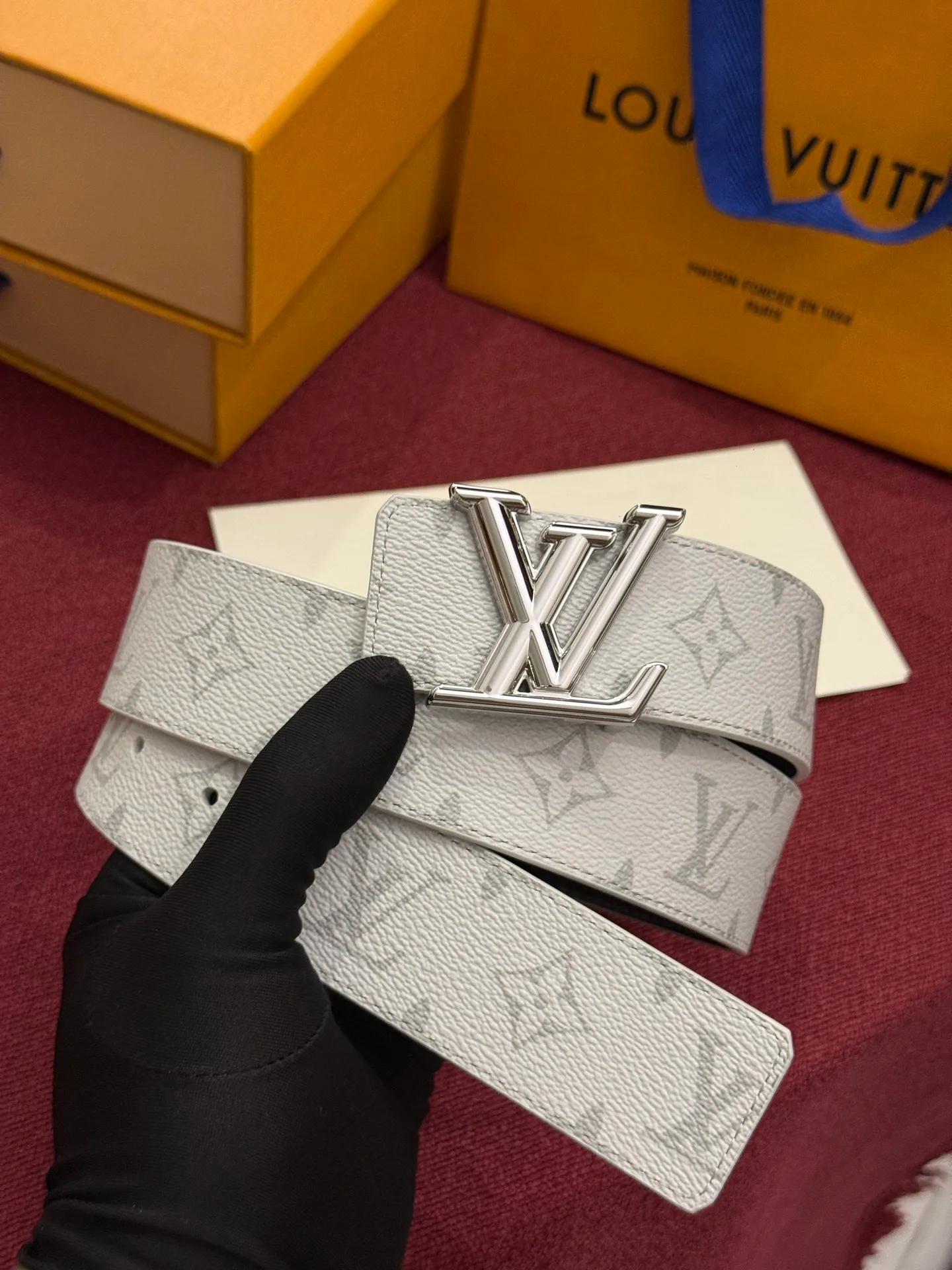 Ремни Louis Vuitton 17623382