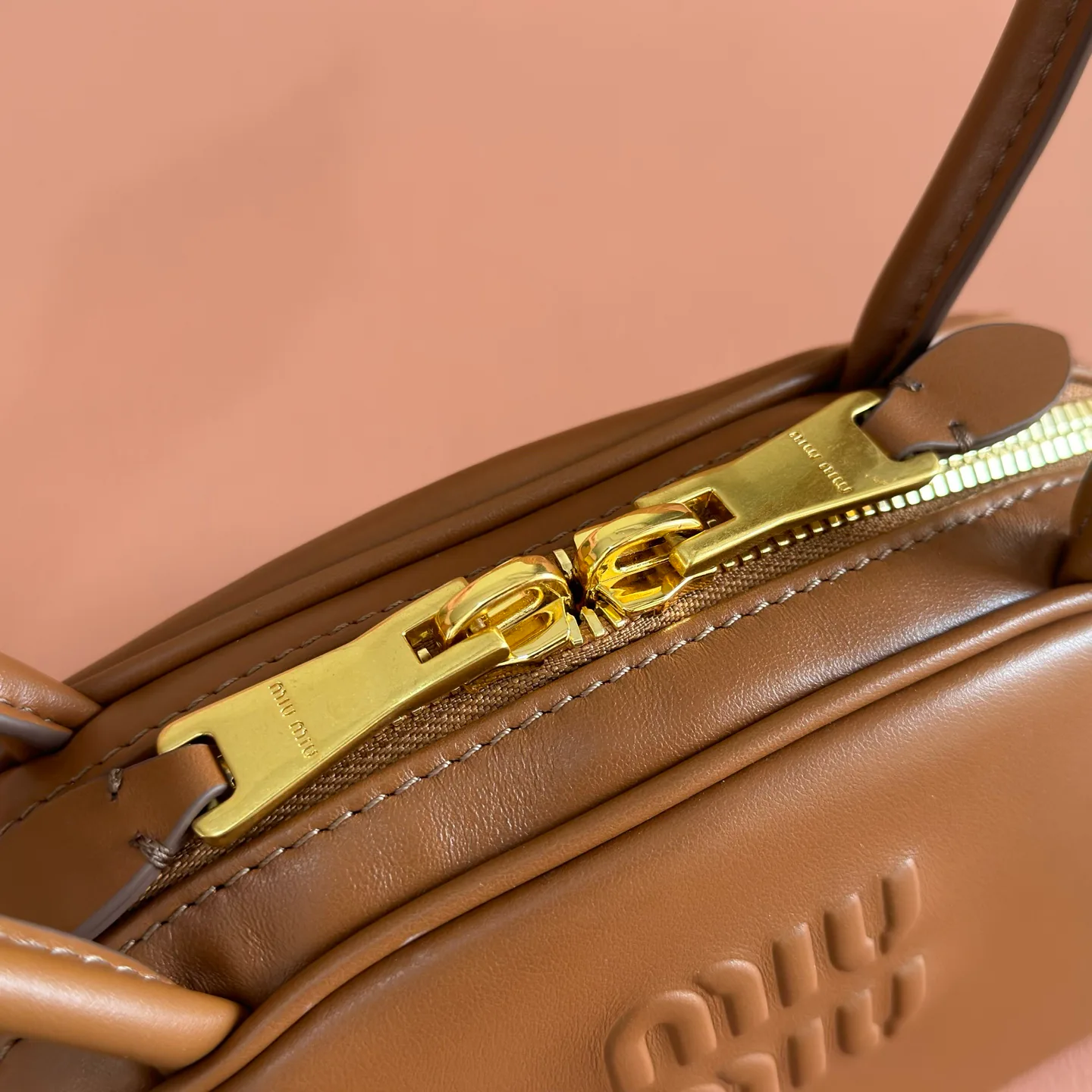 Классические Сумки Женские Miu Miu 12859987
