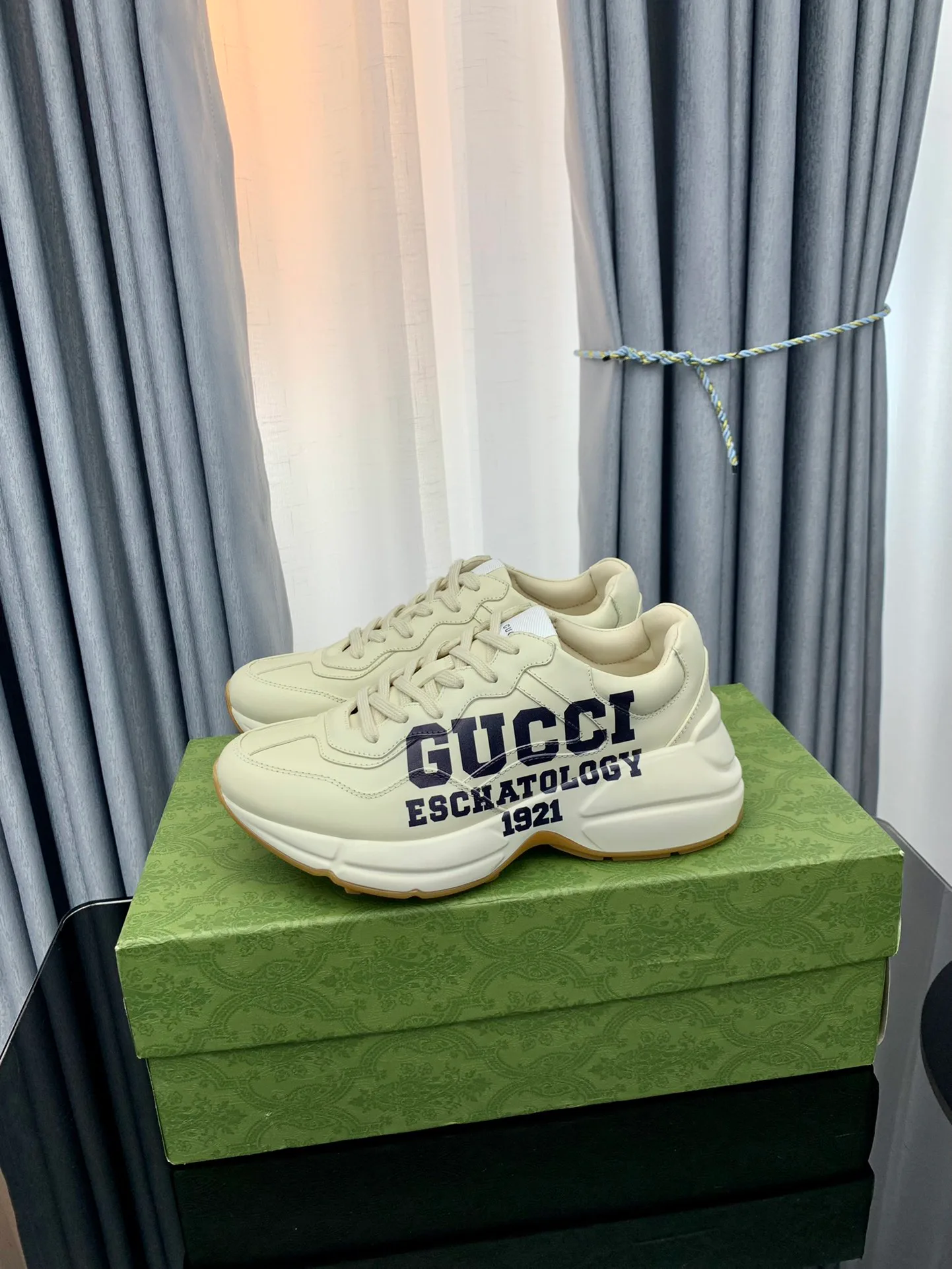 Кроссовки Женские Gucci 5120143