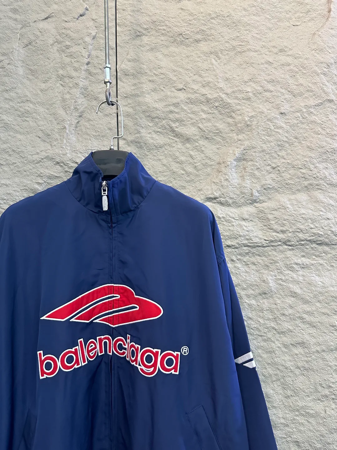 Куртки И Пуховики Женские Balenciaga 11538805