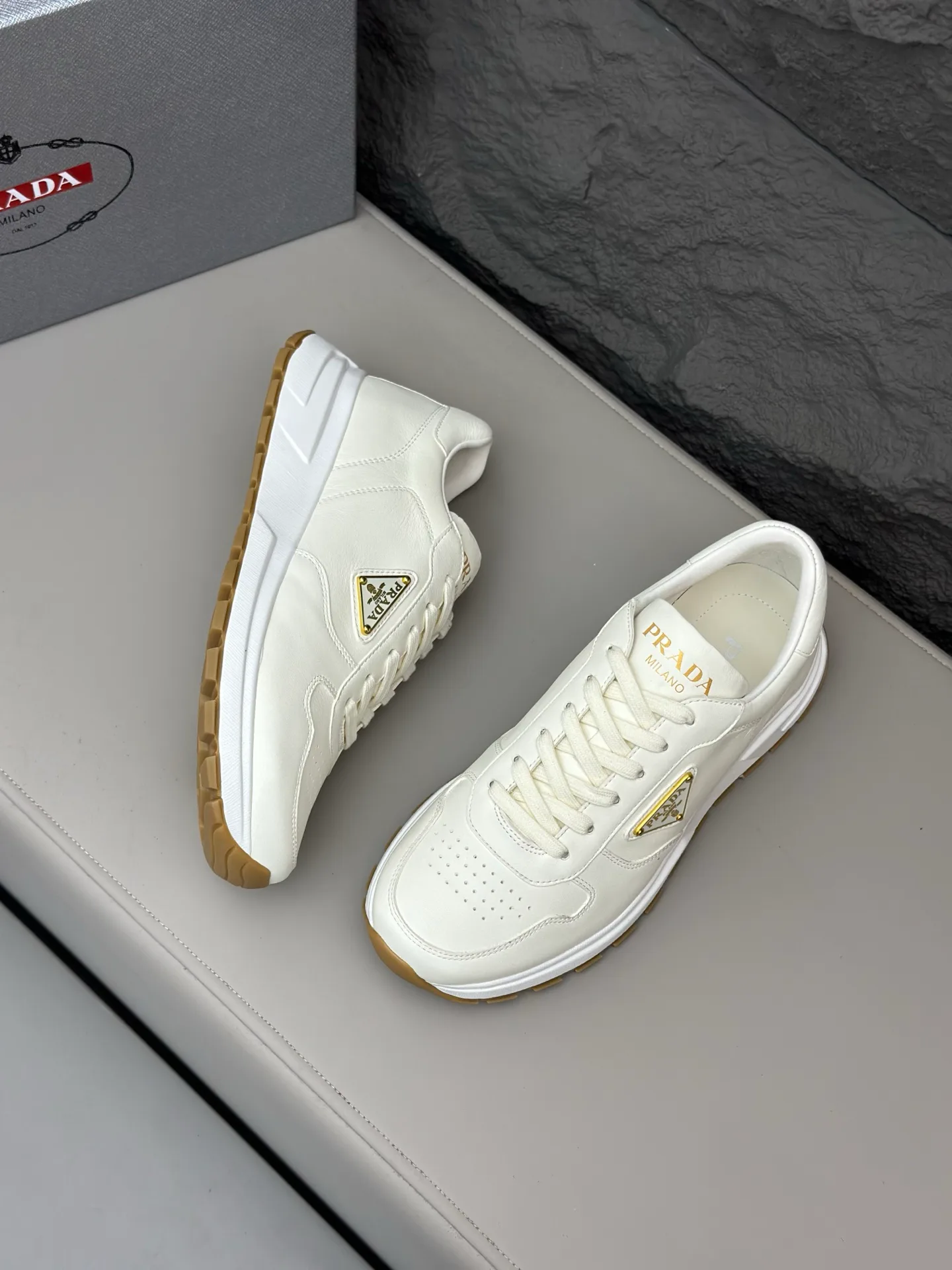 Кроссовки Мужские Prada 25501