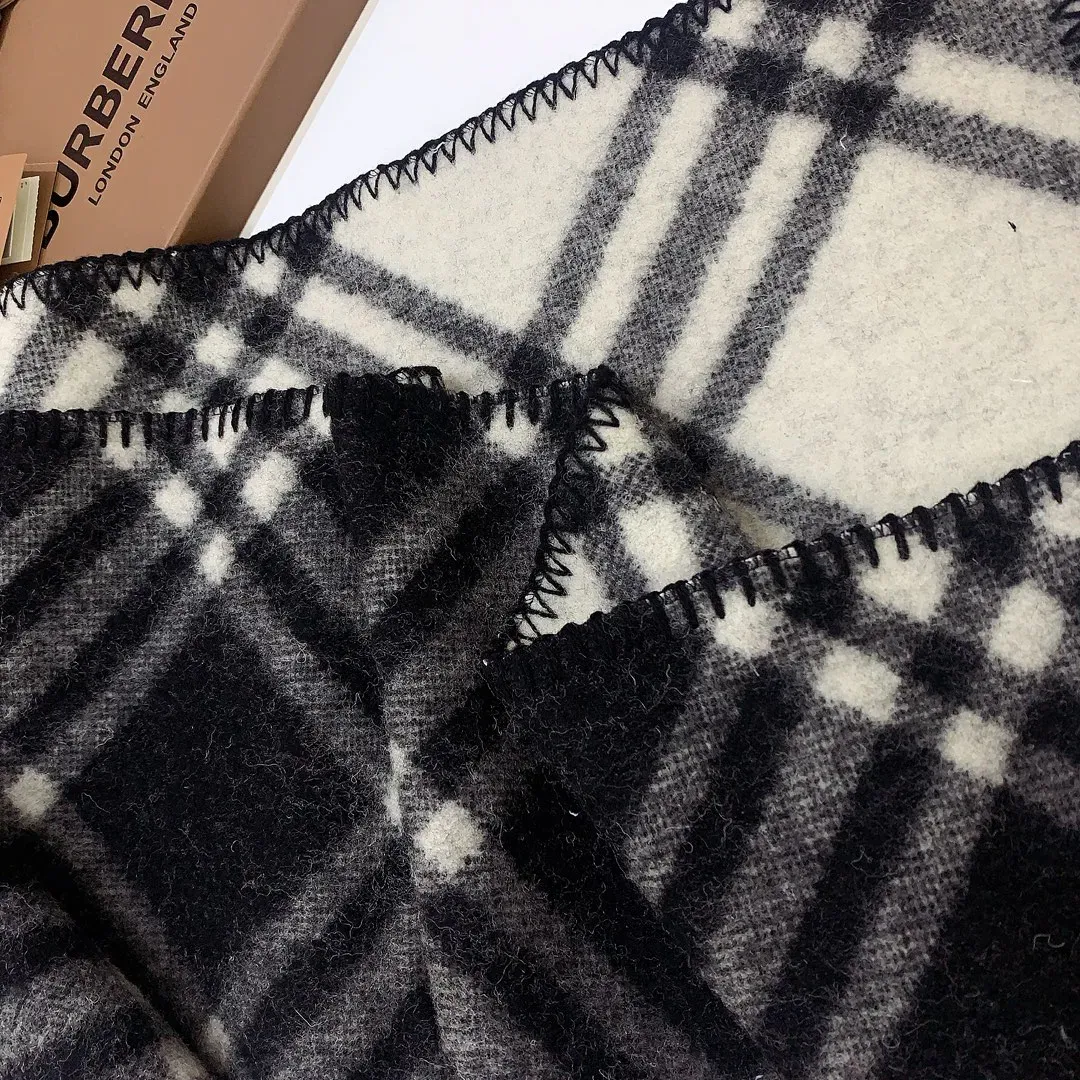 Шарфы Burberry 825886