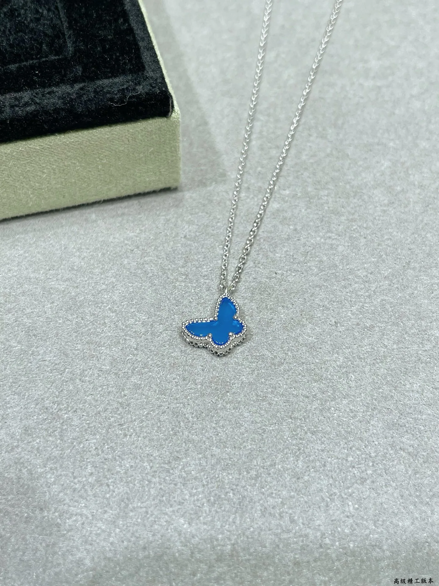 Бижутерия Van Cleef & Arpels 206728