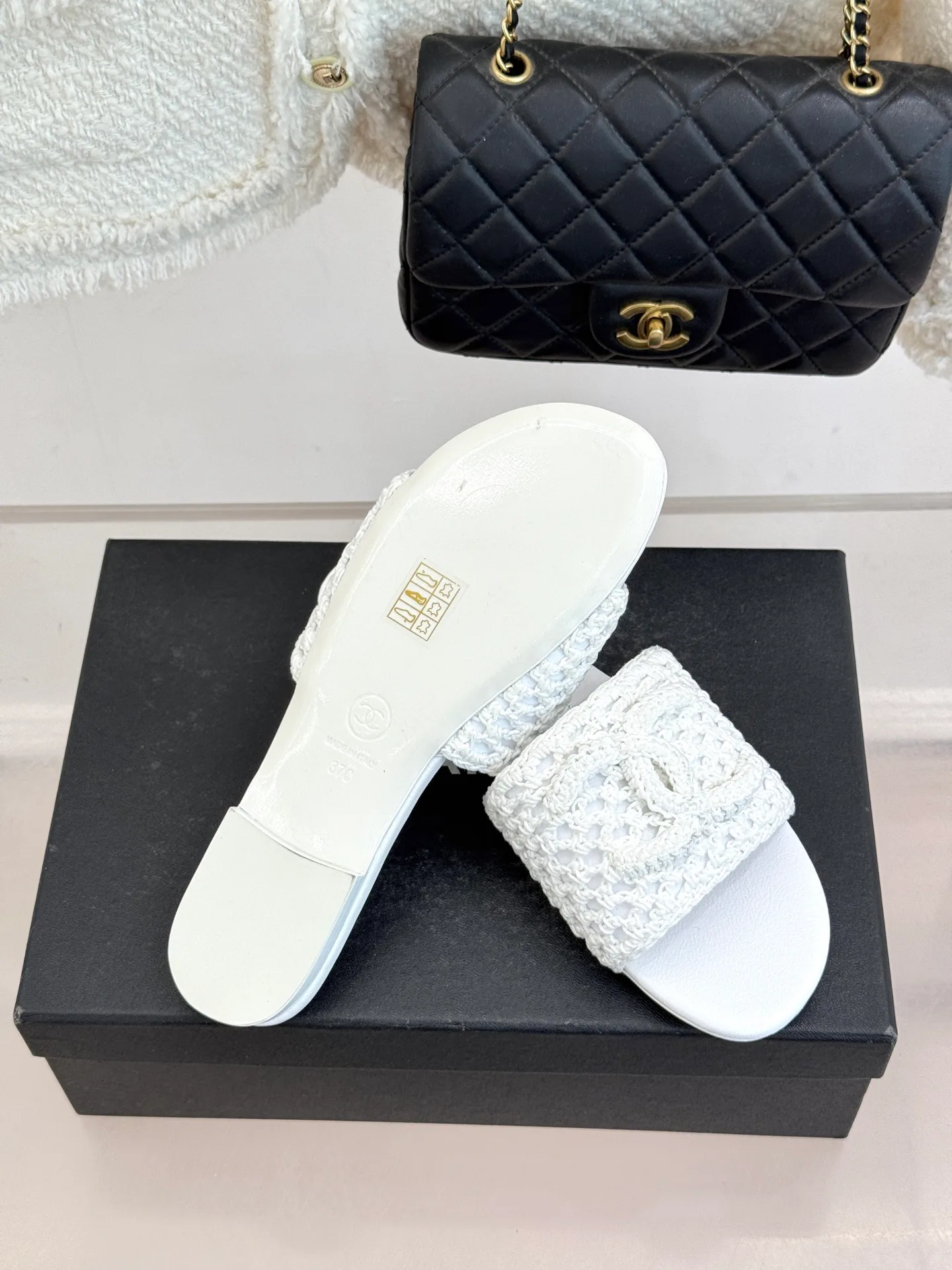 Шлепанцы Женские Chanel 11485813