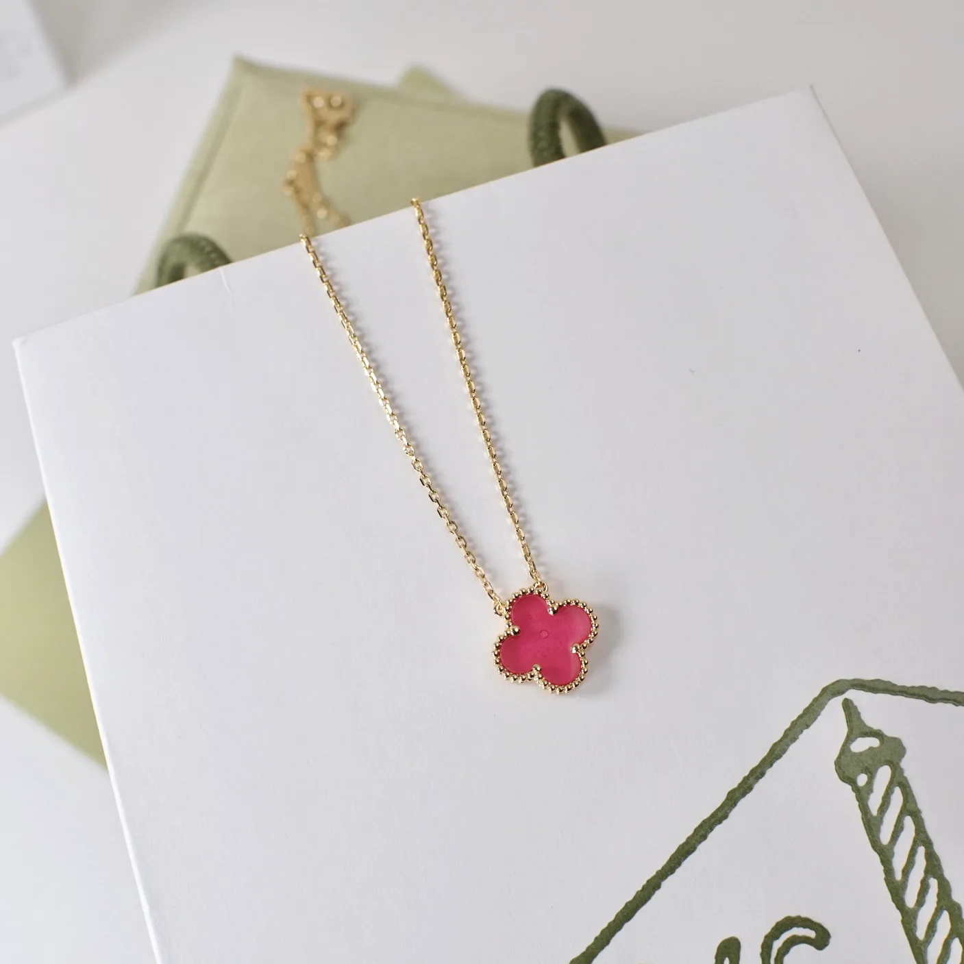 Бижутерия Van Cleef & Arpels 18389764