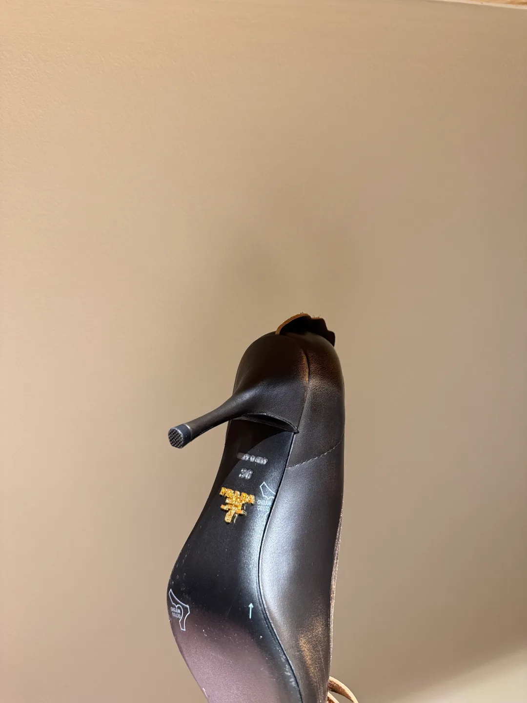 Туфли Женские Prada 11410346