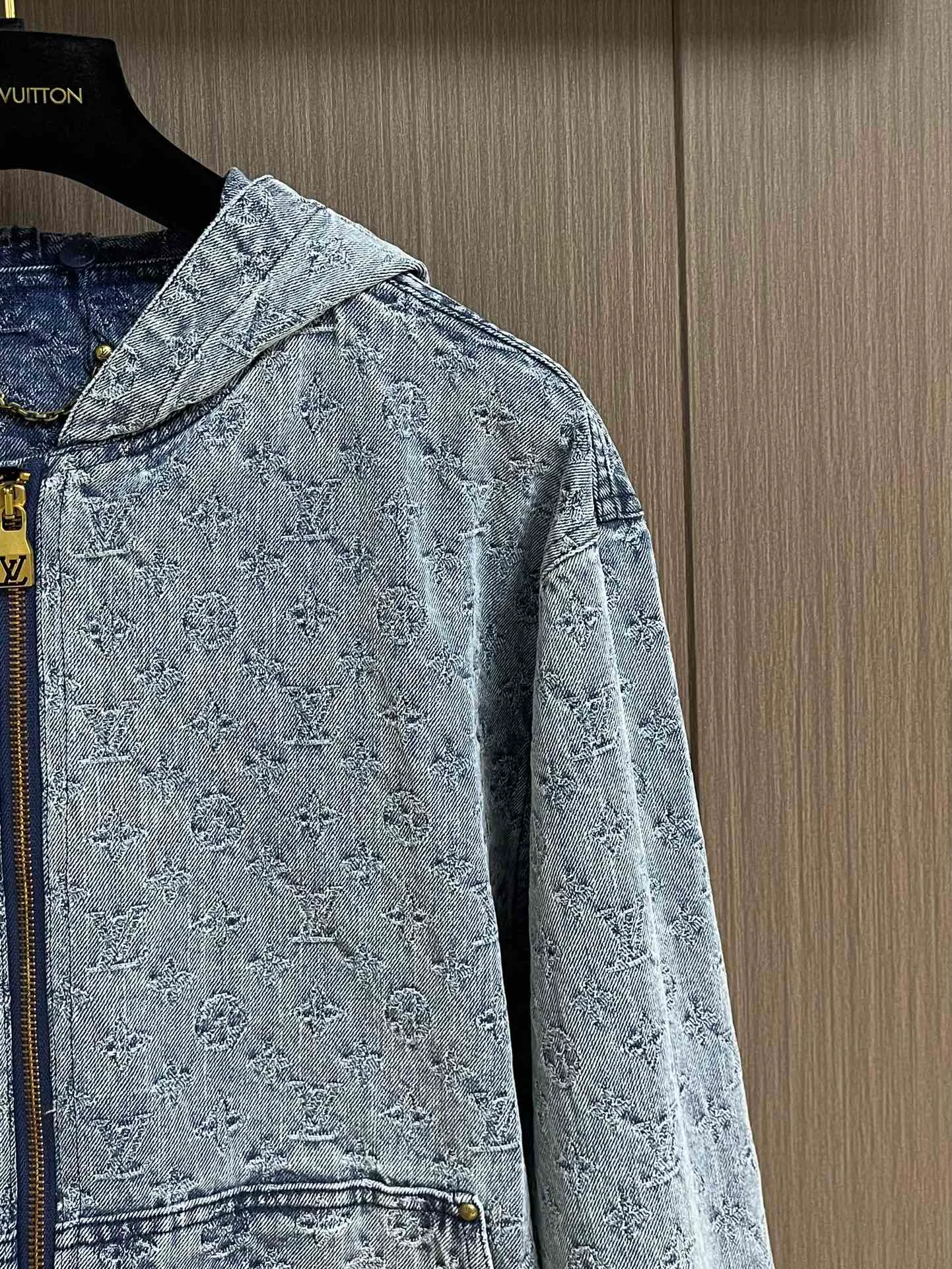 Куртки И Пуховики Мужские Louis Vuitton 135395