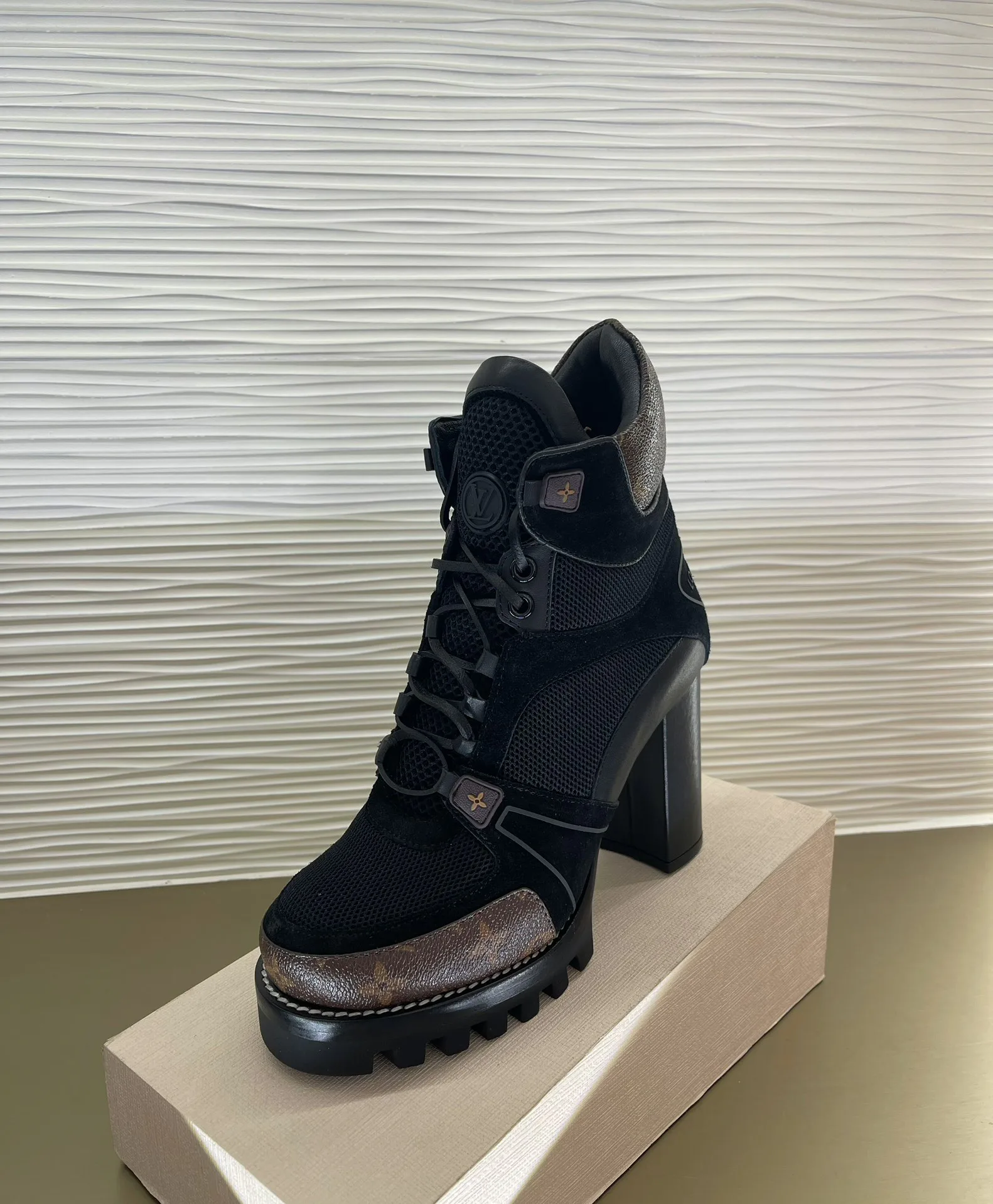 Ботинки Женские Louis Vuitton 19711781